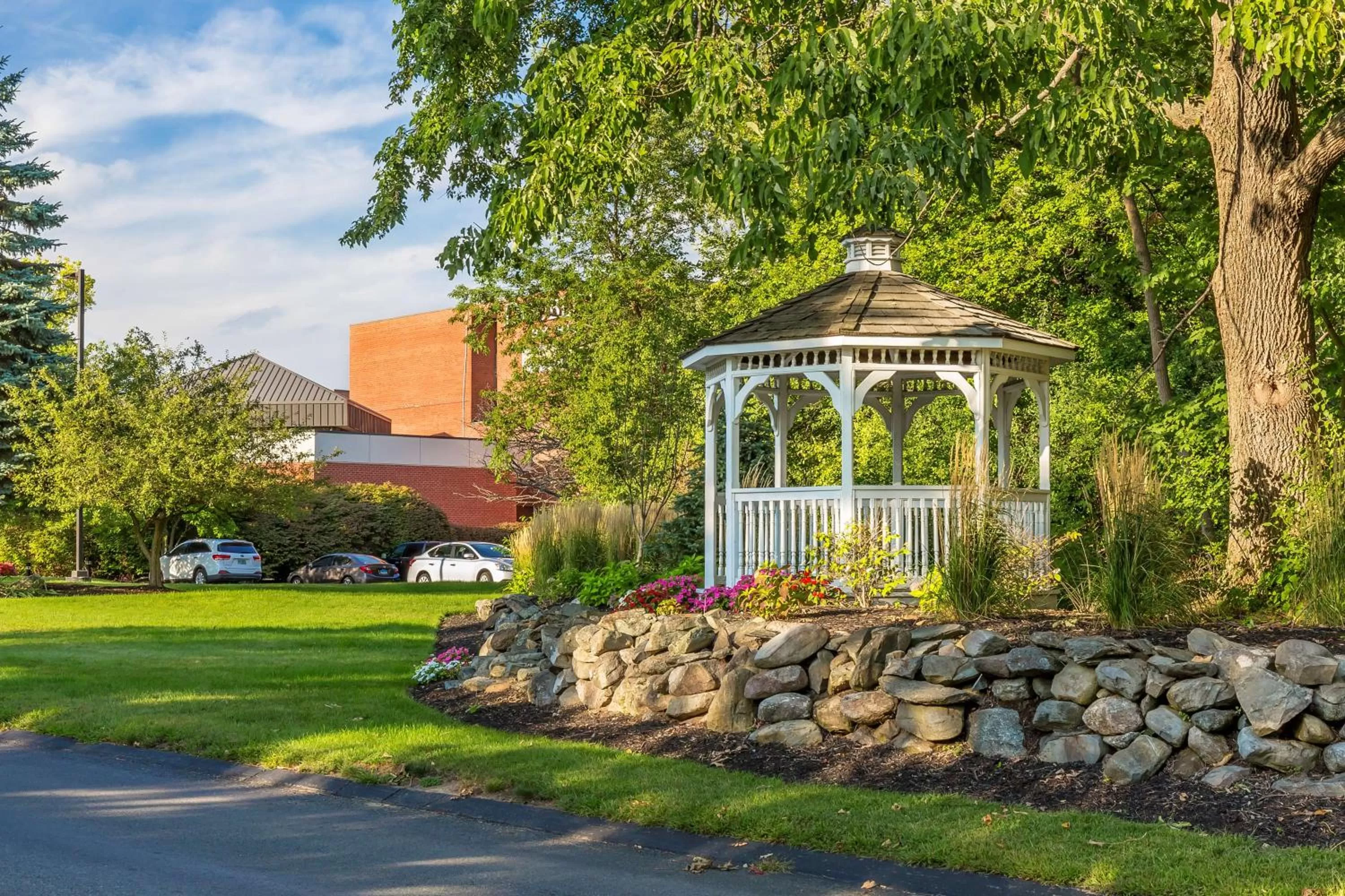 Garden in DoubleTree by Hilton Boston-Andover