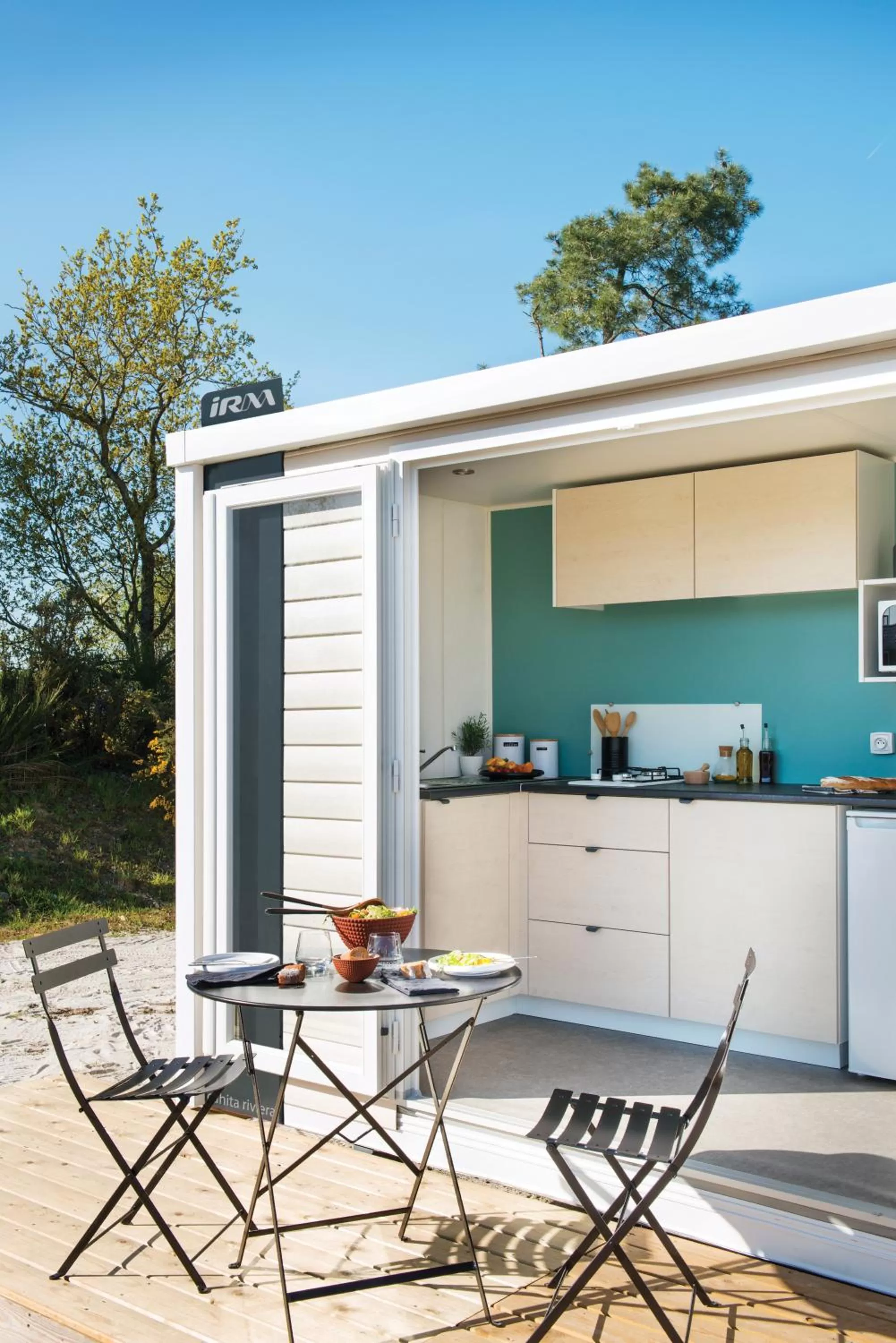 Kitchen/Kitchenette in Motel- Bungalow-& Chaletpark de Brenkberg