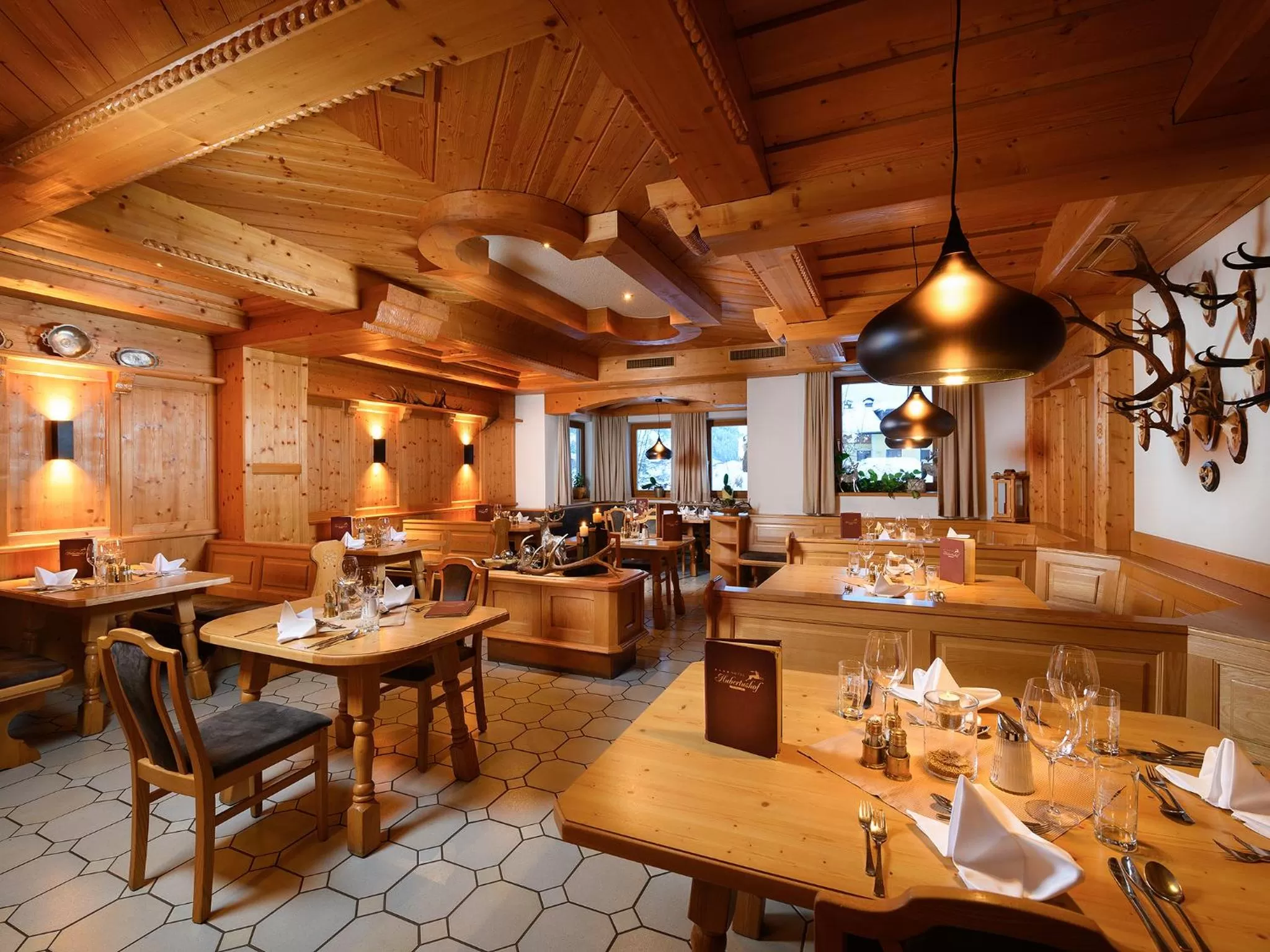 Restaurant/places to eat in Hotel Hubertushof