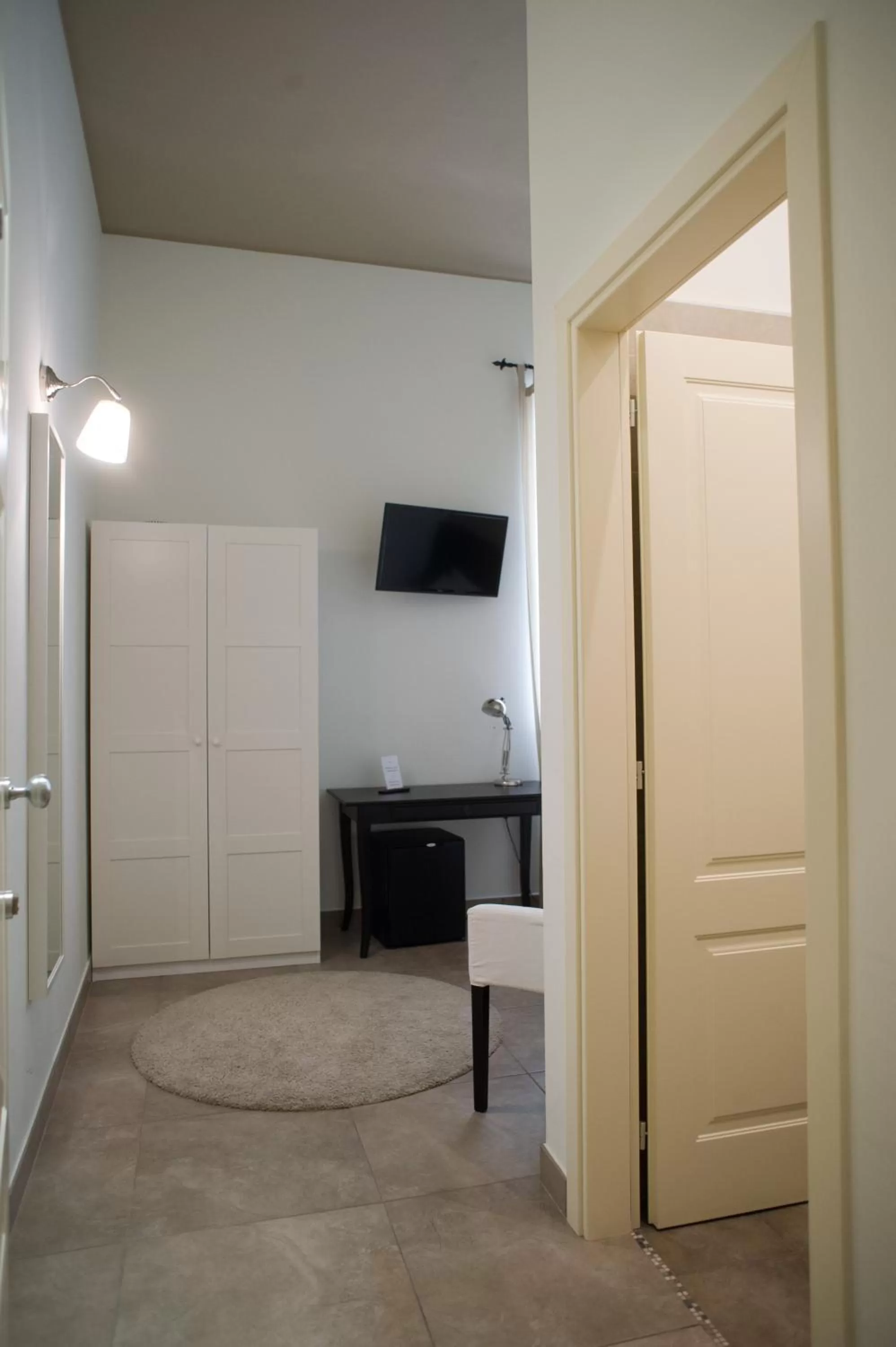 Photo of the whole room in B&B Suite Paciotti