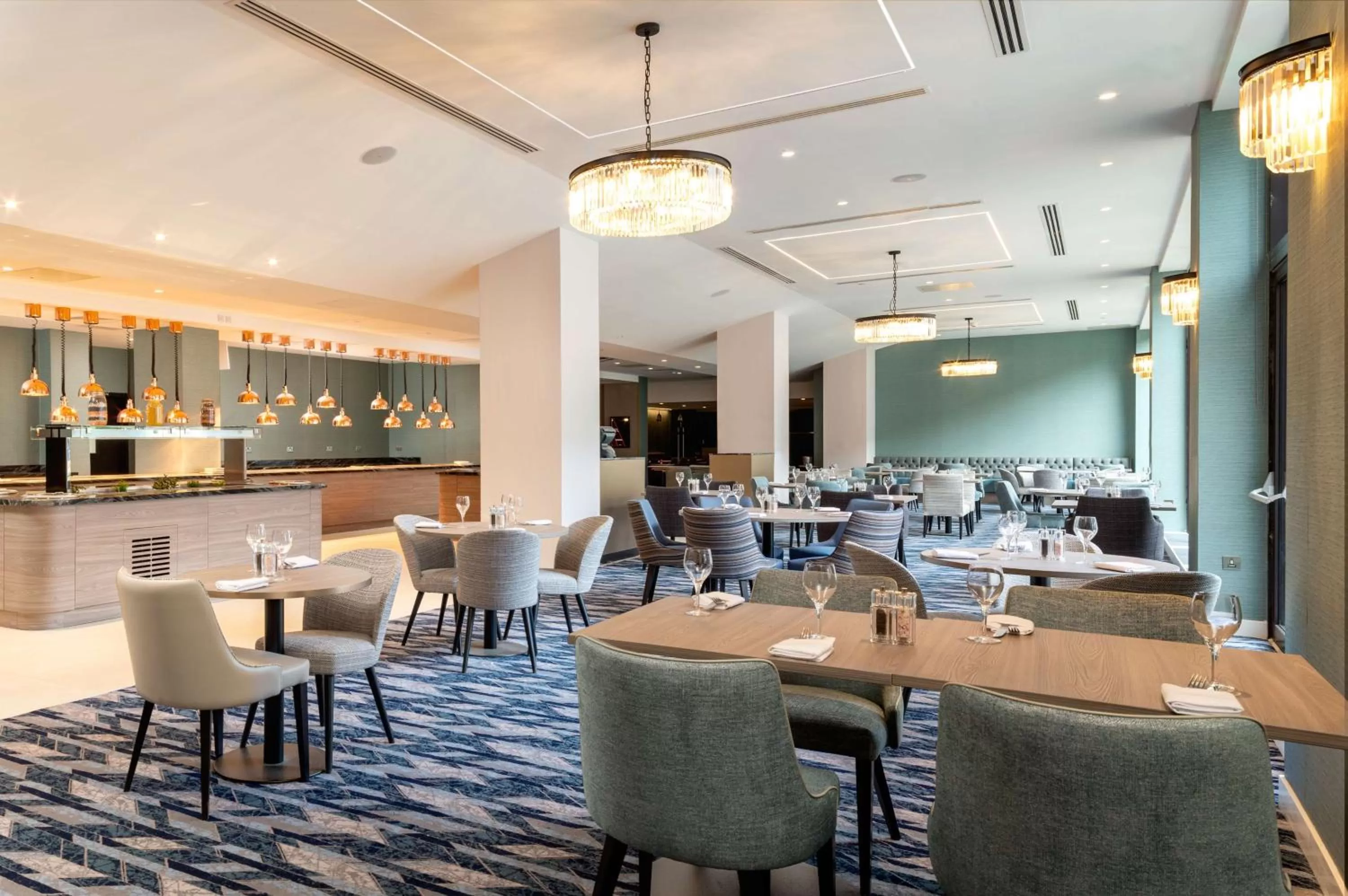 Restaurant/places to eat in Hilton London Gatwick Airport