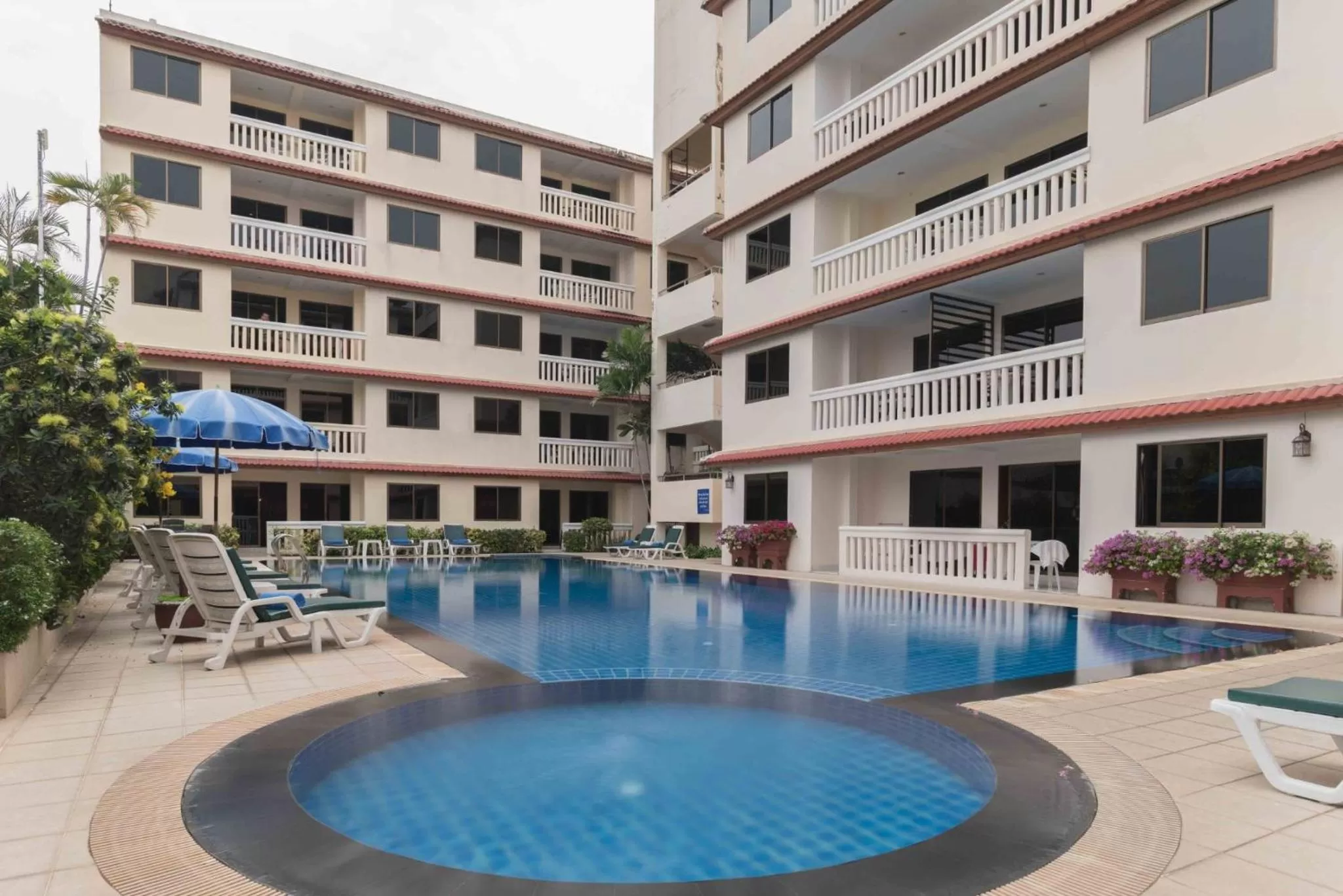 Facade/entrance in The Residence Garden