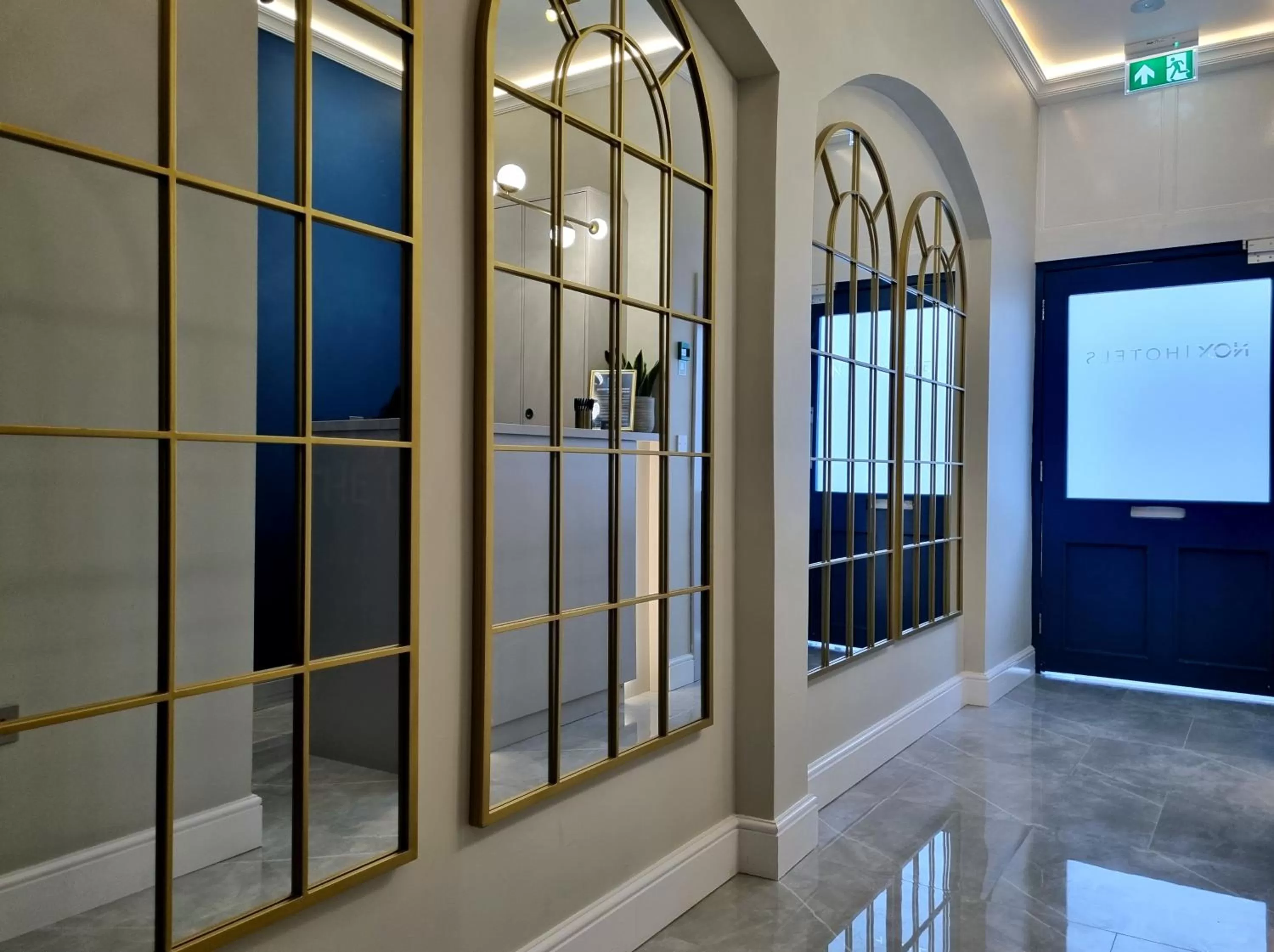 Lobby or reception in NOX Kensington Gardens