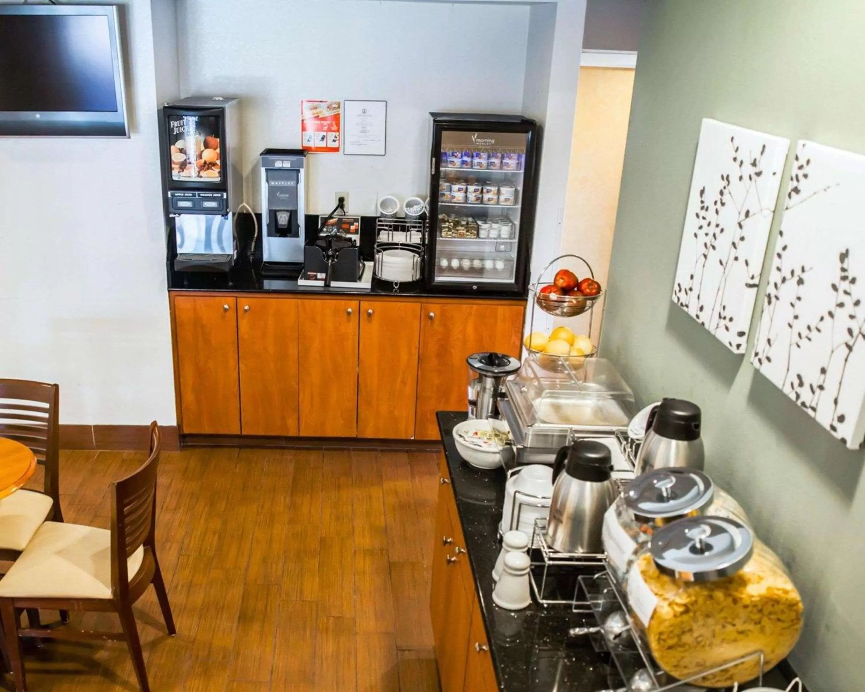 Restaurant/places to eat in Sleep Inn Fredericksburg North