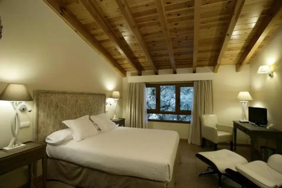 Double Room in Hotel Rural Las Rozuelas Double Room in Hotel Rural Las Rozuelas