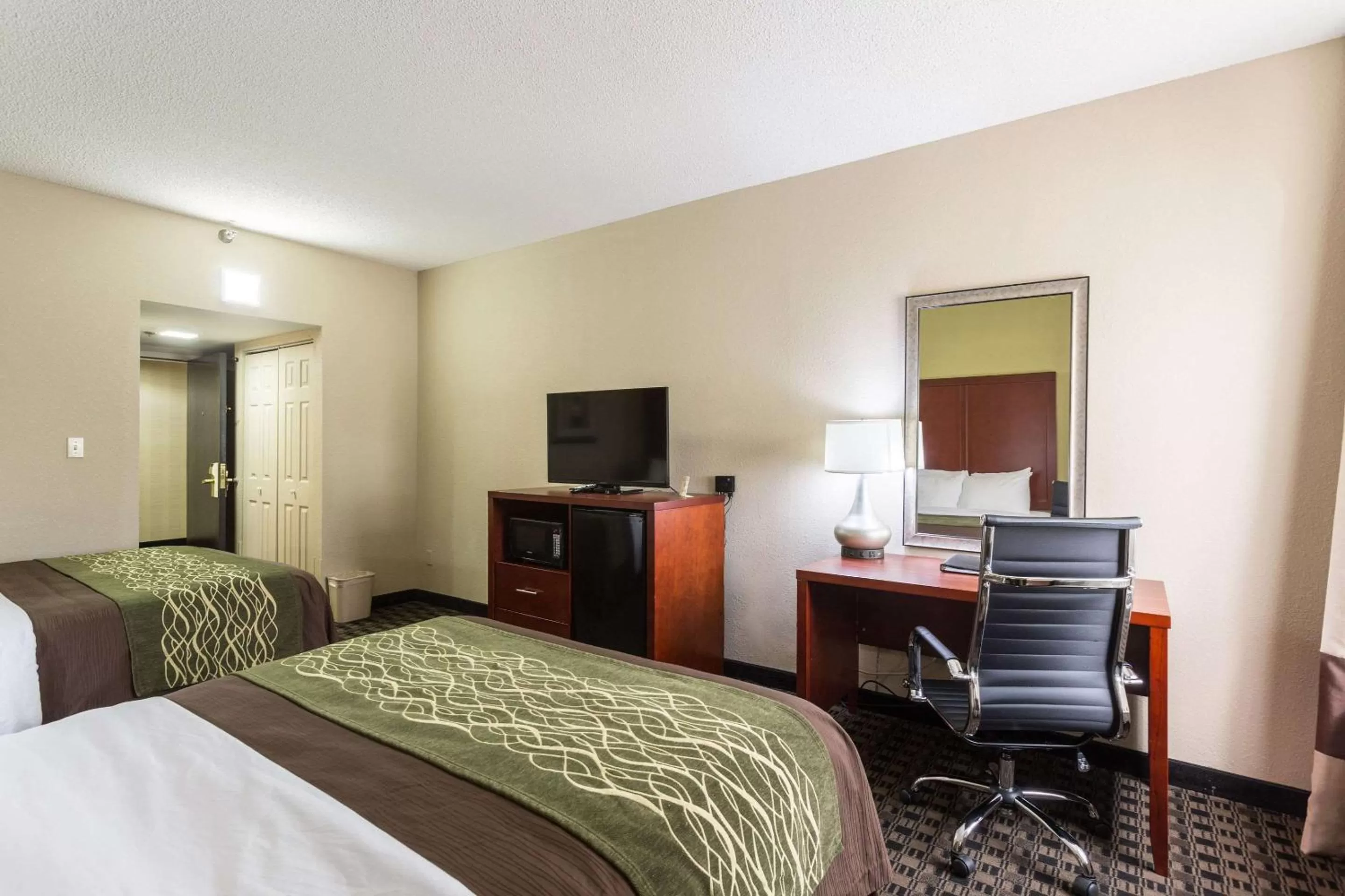 Photo of the whole room, Bed in Comfort Inn Decatur Priceville