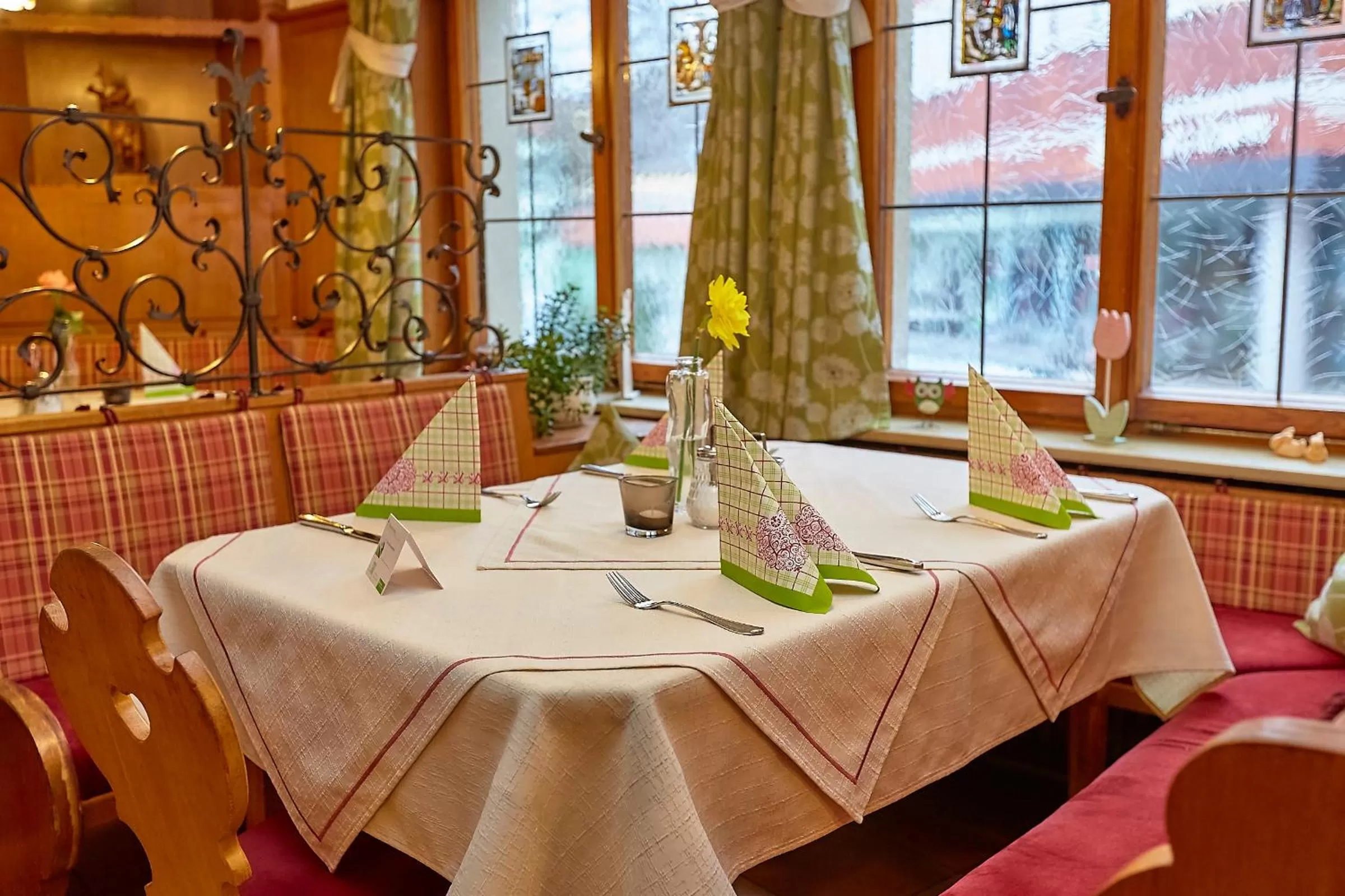 Restaurant/places to eat in Flair Hotel zum Storchen