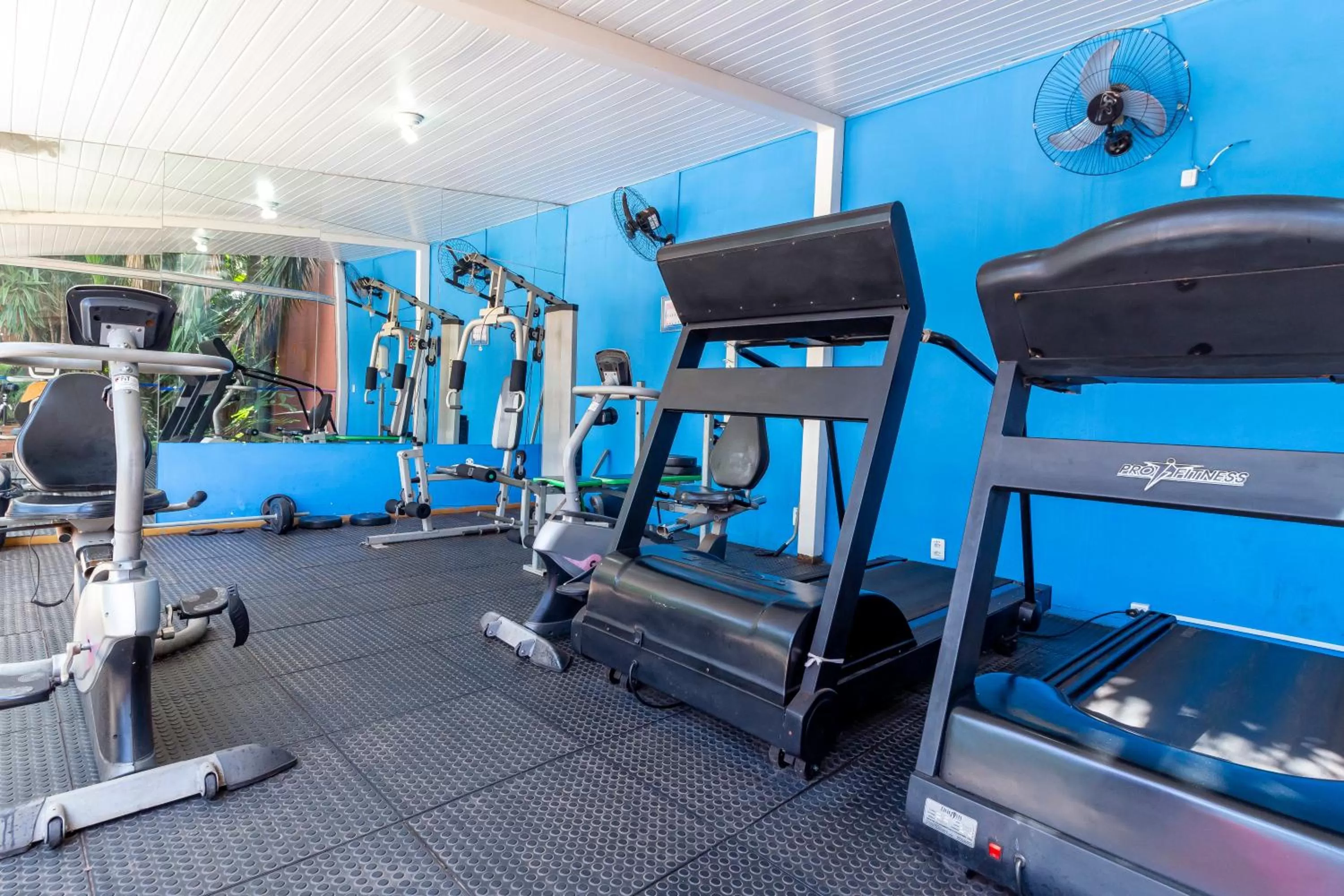 Fitness centre/facilities in Hotel Golden Park Ribeirão Preto by Nacional Inn