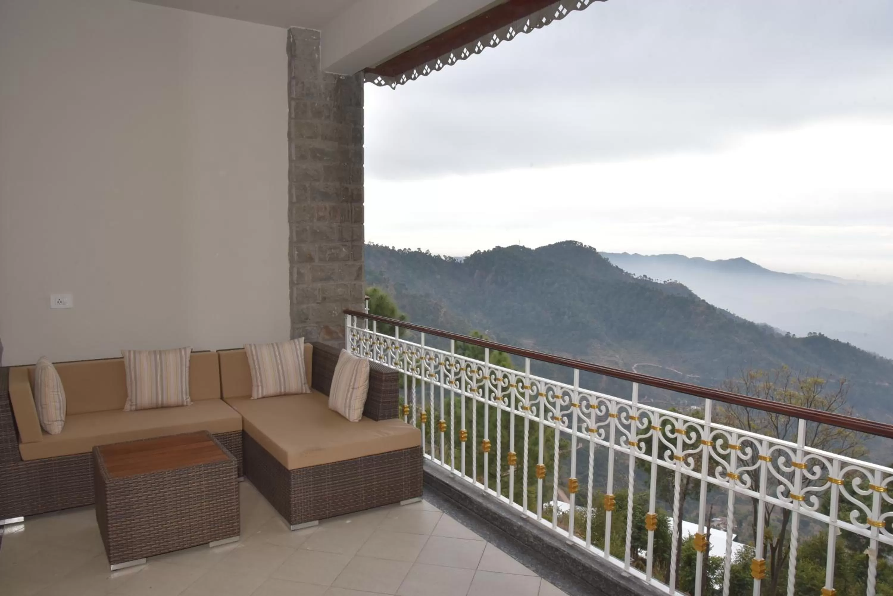 Balcony/Terrace in Fortune Select Forest Hill, Kasauli - Member ITC Hotels' Group