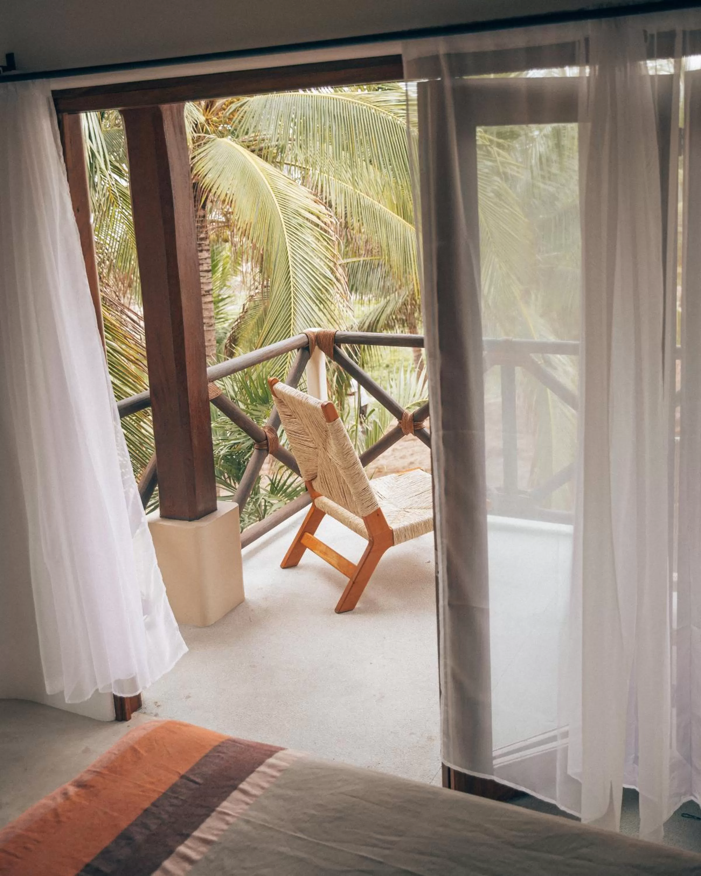 Balcony/Terrace, Bed in Casa Kuaa