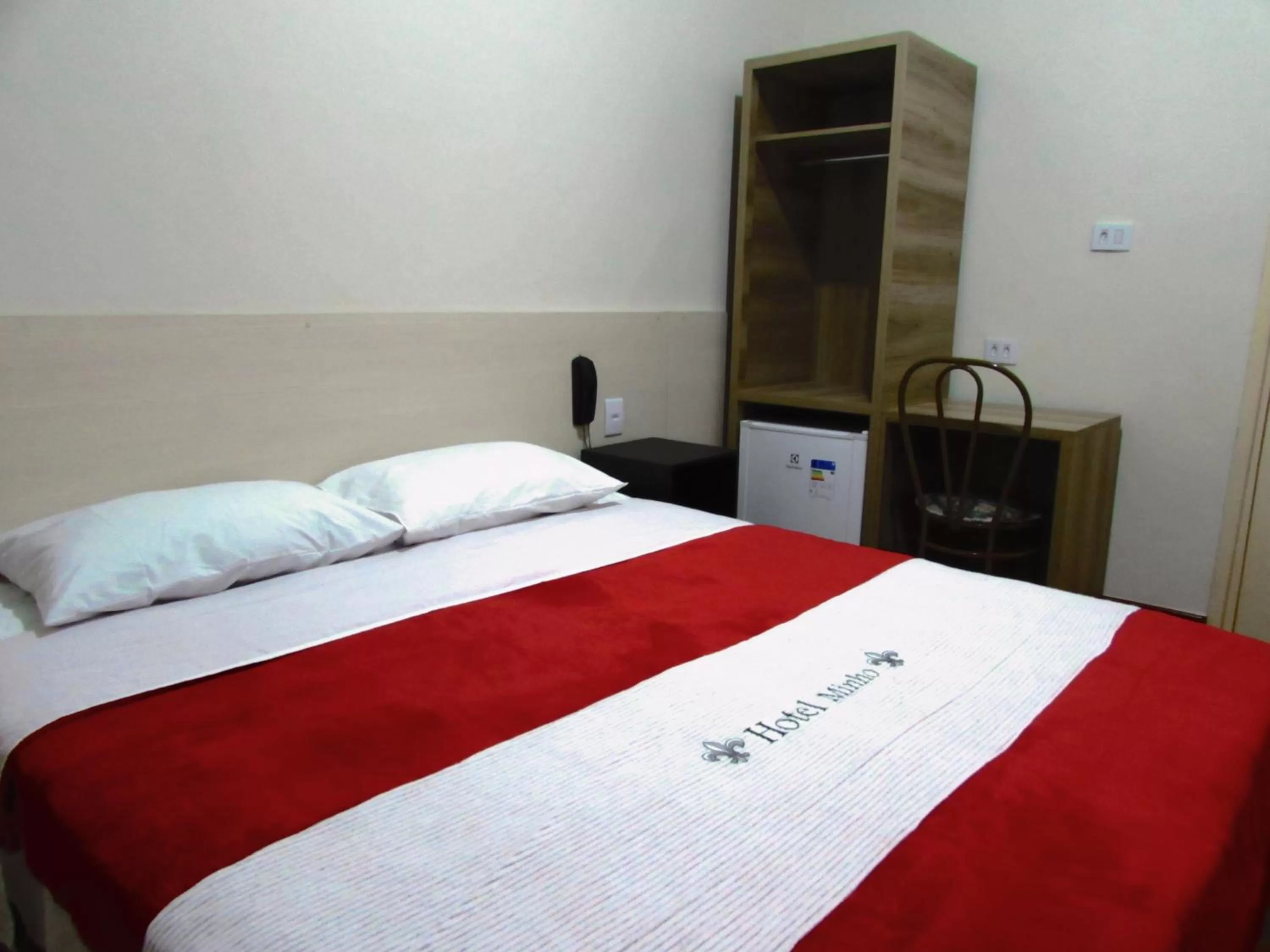 Bed in Hotel Minho -Próximo 25 Março , Brás e Bom Retiro