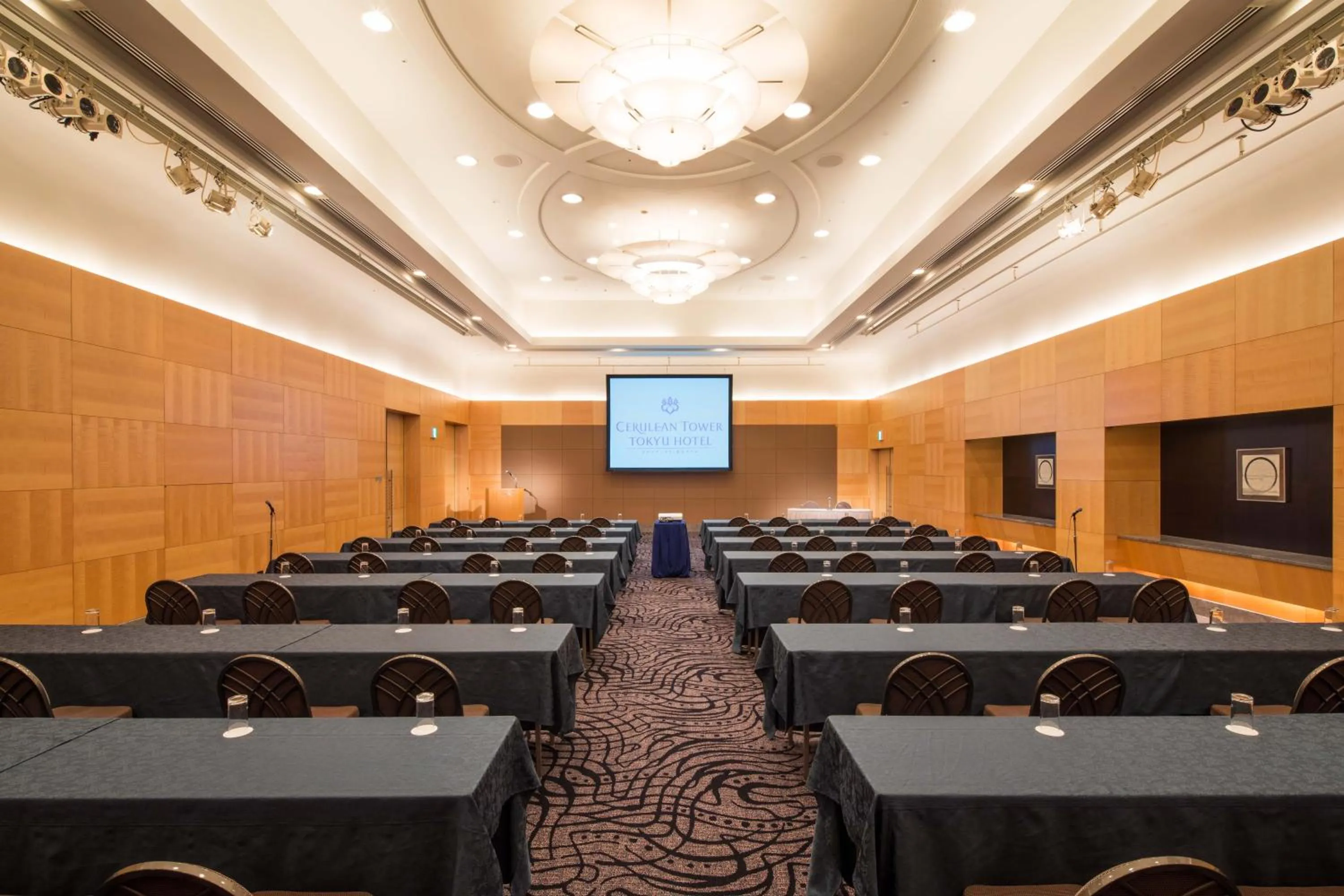 Business facilities in Cerulean Tower Tokyu Hotel, A Pan Pacific Partner Hotel