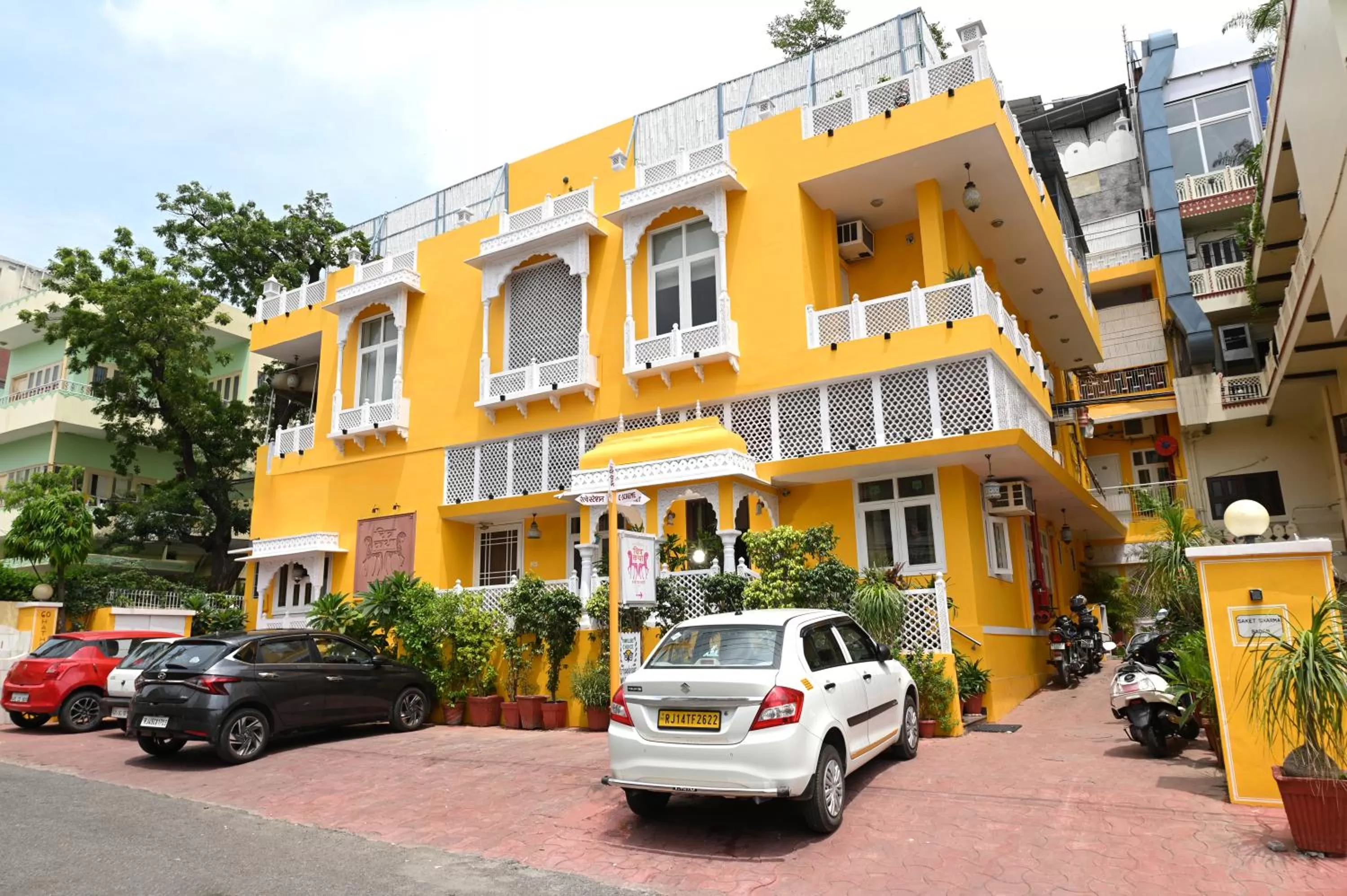 Property building in Chitra Katha - A Story Per Stay