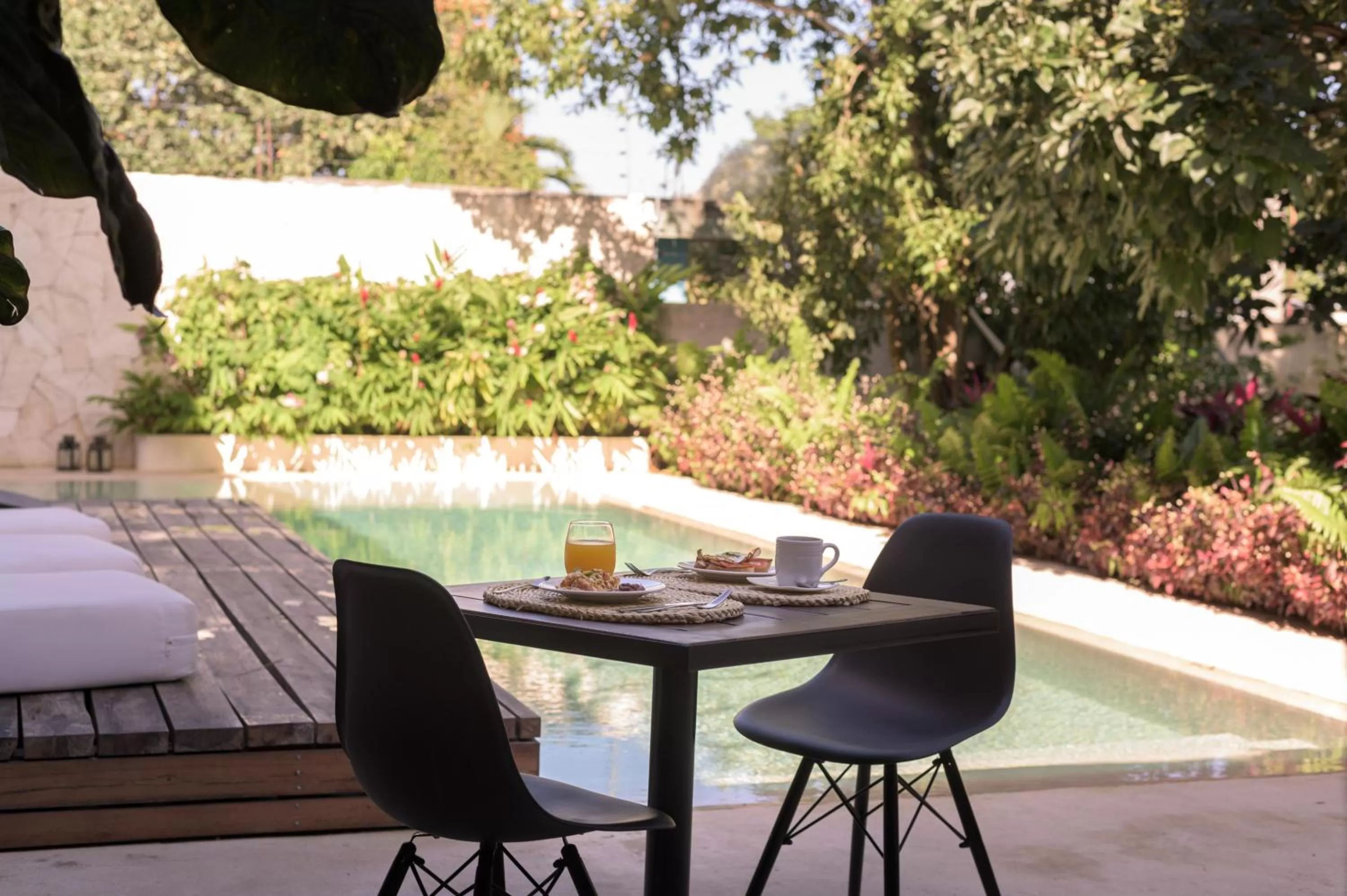 Swimming pool in AGAM Hotel Boutique Bacalar - Adults Only