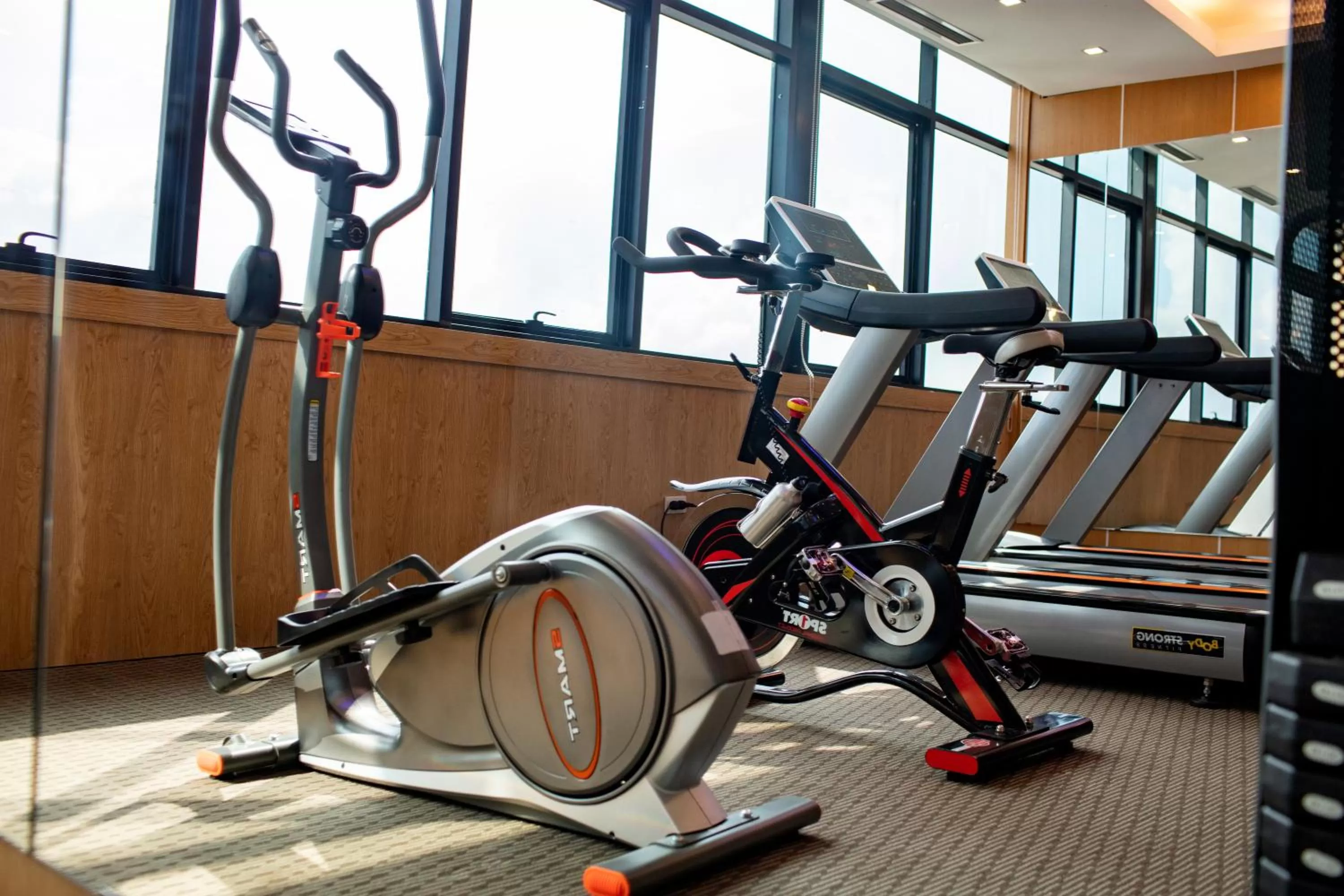 Fitness centre/facilities in Nesta Hotel Hanoi