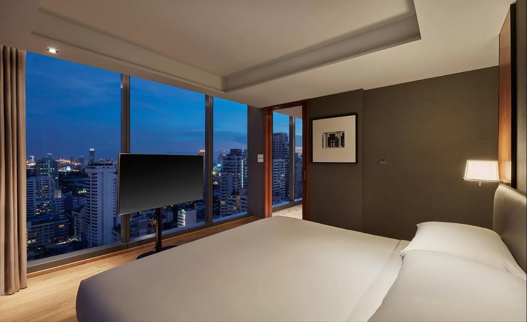 Bedroom, Bed in Hyatt Regency Bangkok Sukhumvit