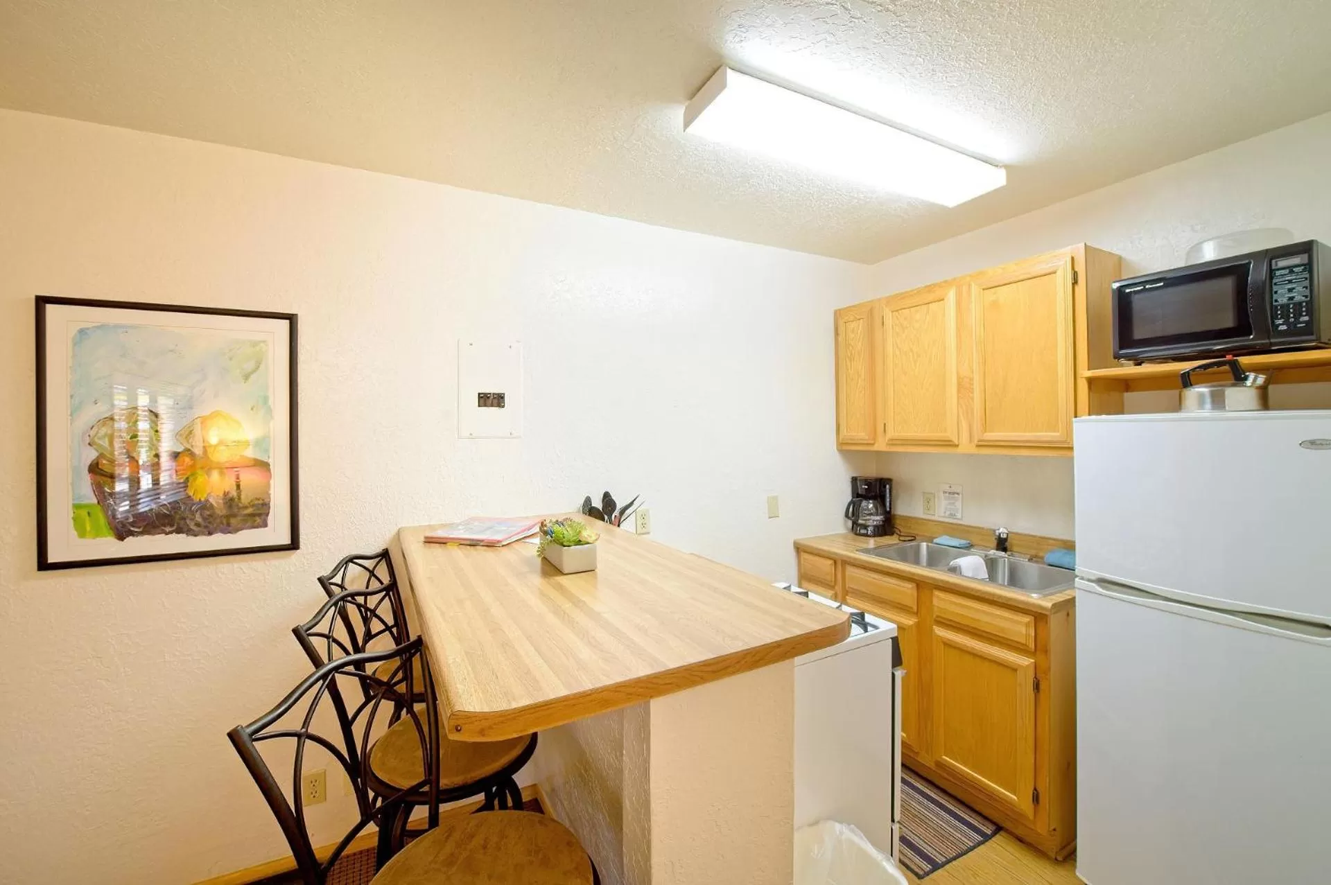 Kitchen or kitchenette in Sitzmark Sports Lodge