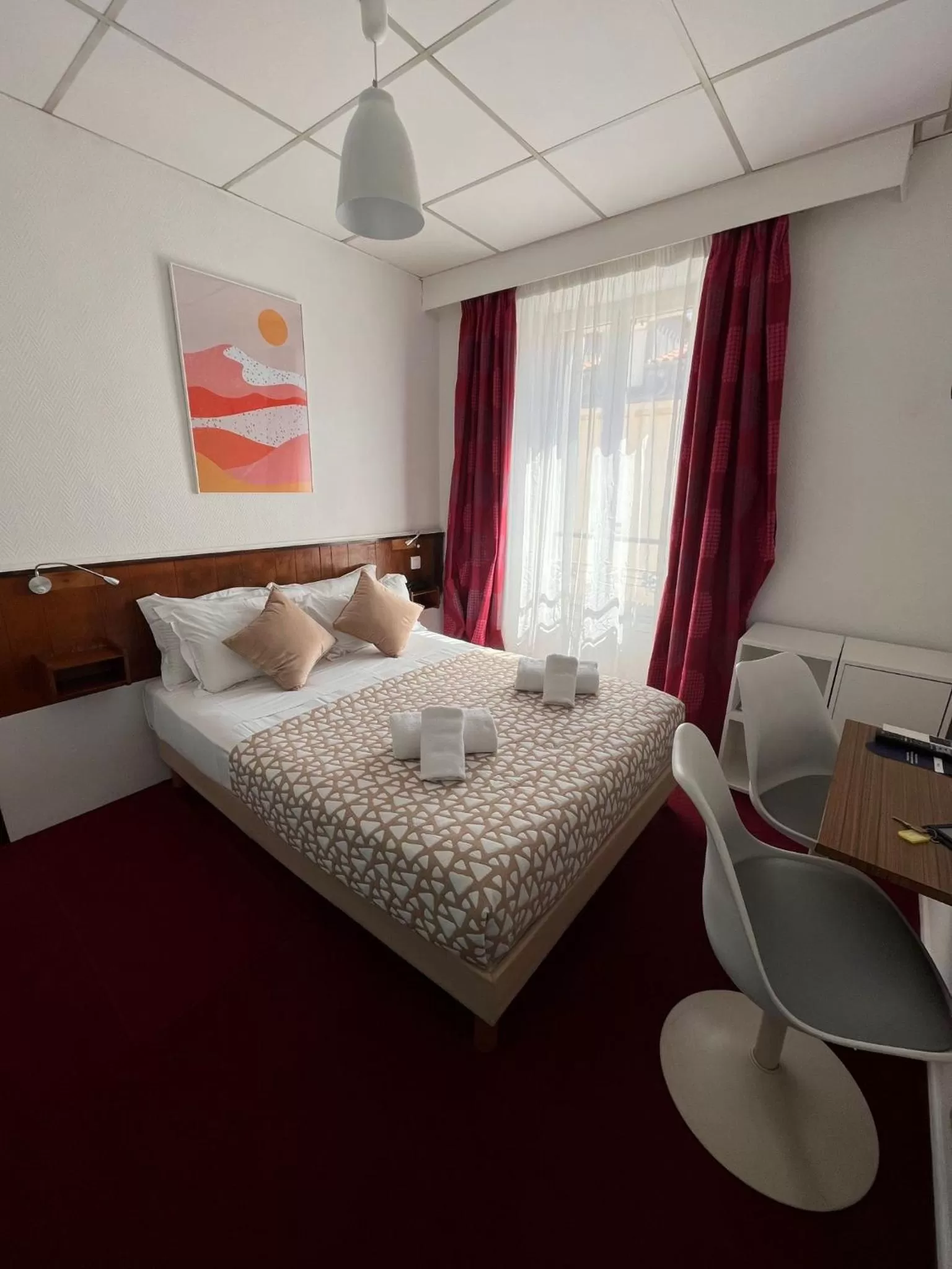 Photo of the whole room, Bed in Azurene Royal Hotel