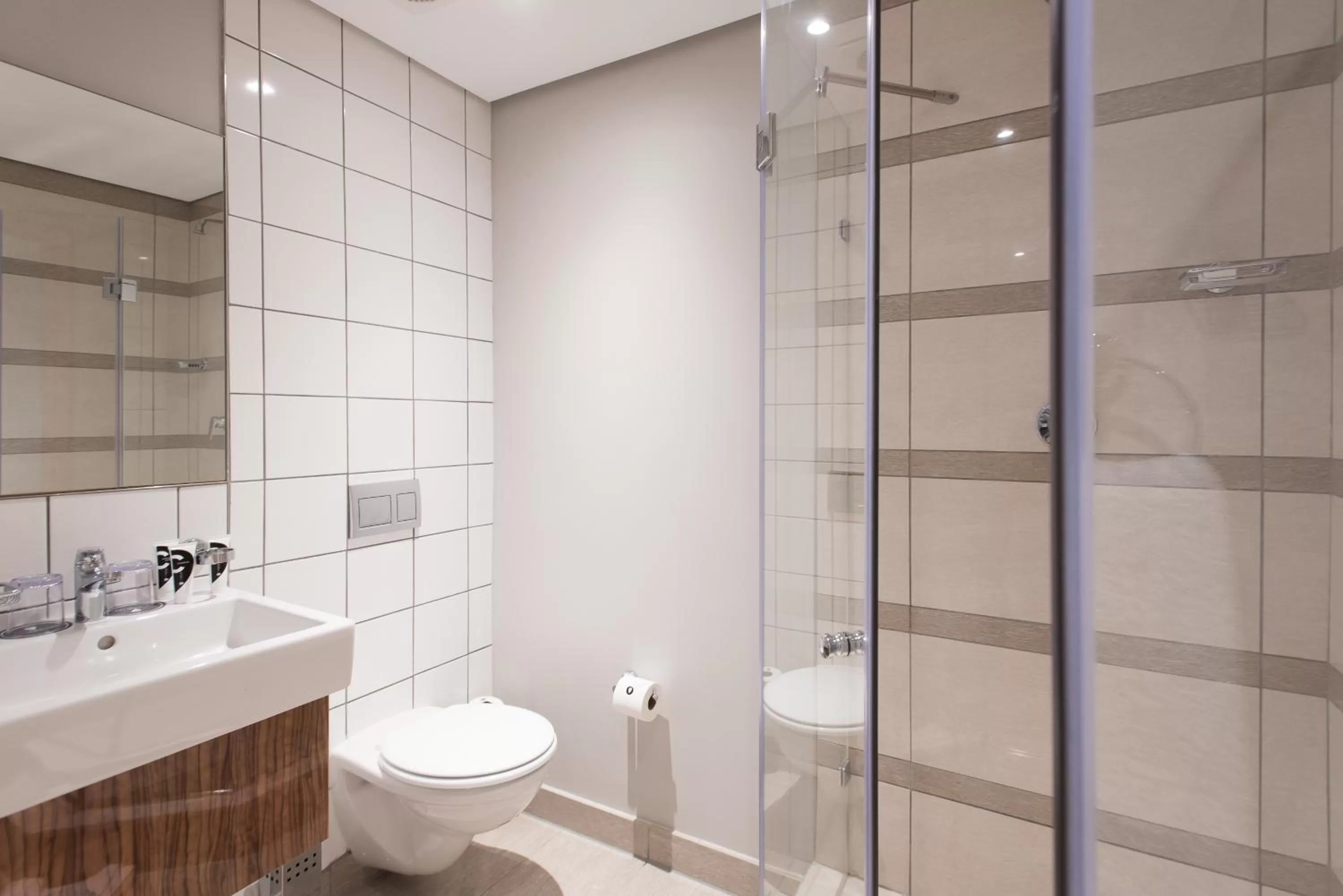 Shower in The Capital Pearls Hotel