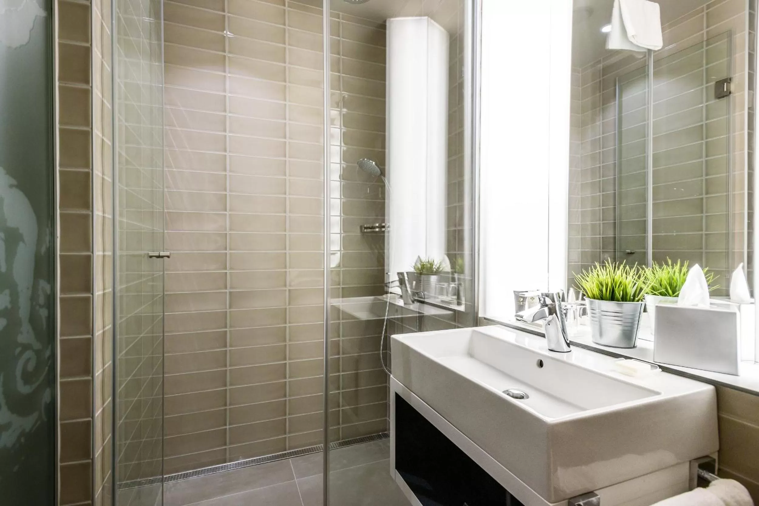 Bathroom in Hotel Moments Budapest by Continental Group