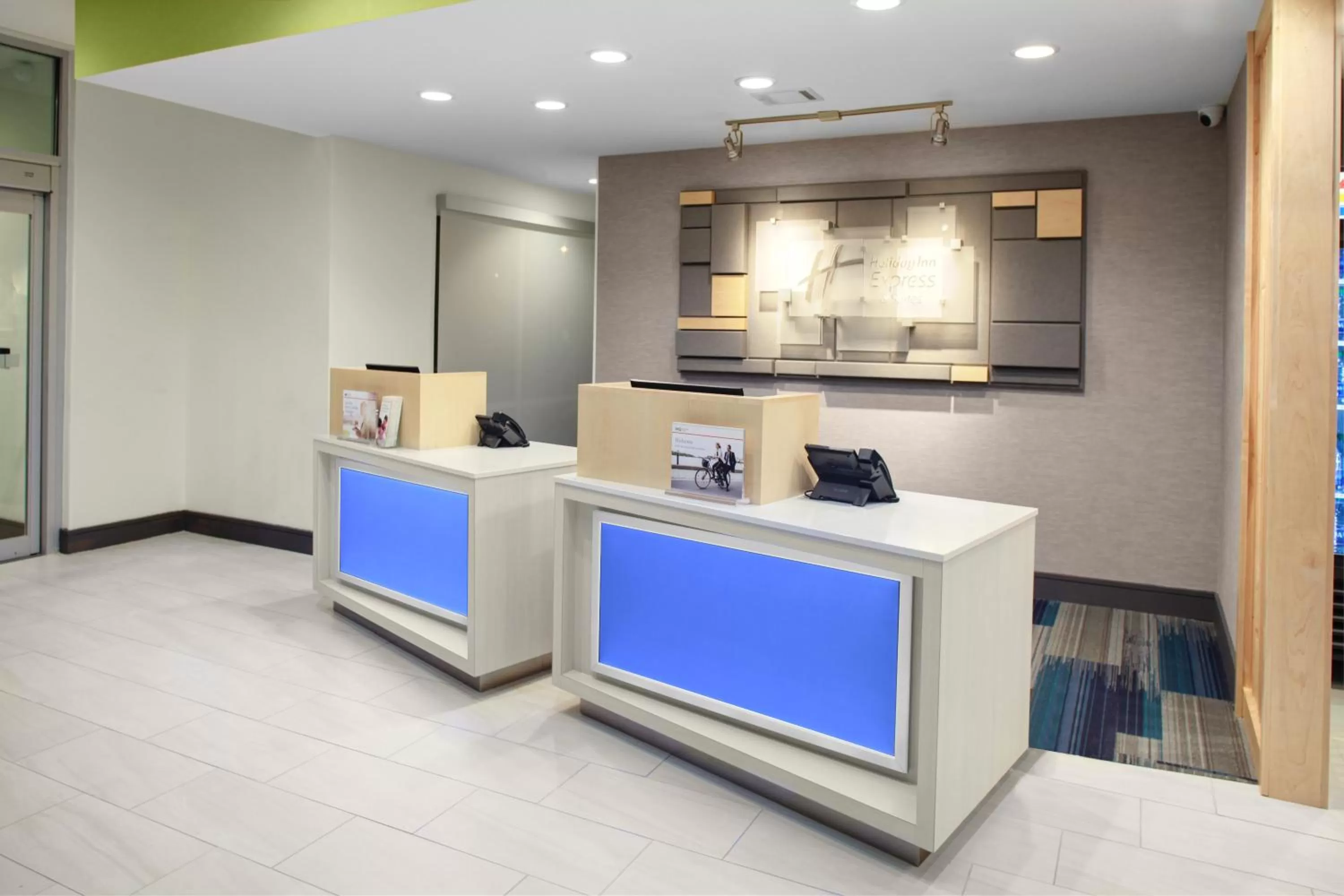 Property building in Holiday Inn Express & Suites - Houston NW - Cypress Grand Pky by IHG