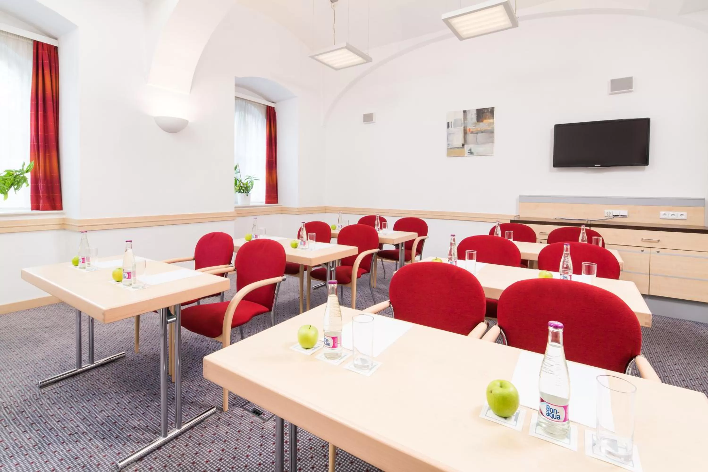 Business facilities in Exe City Park Hotel