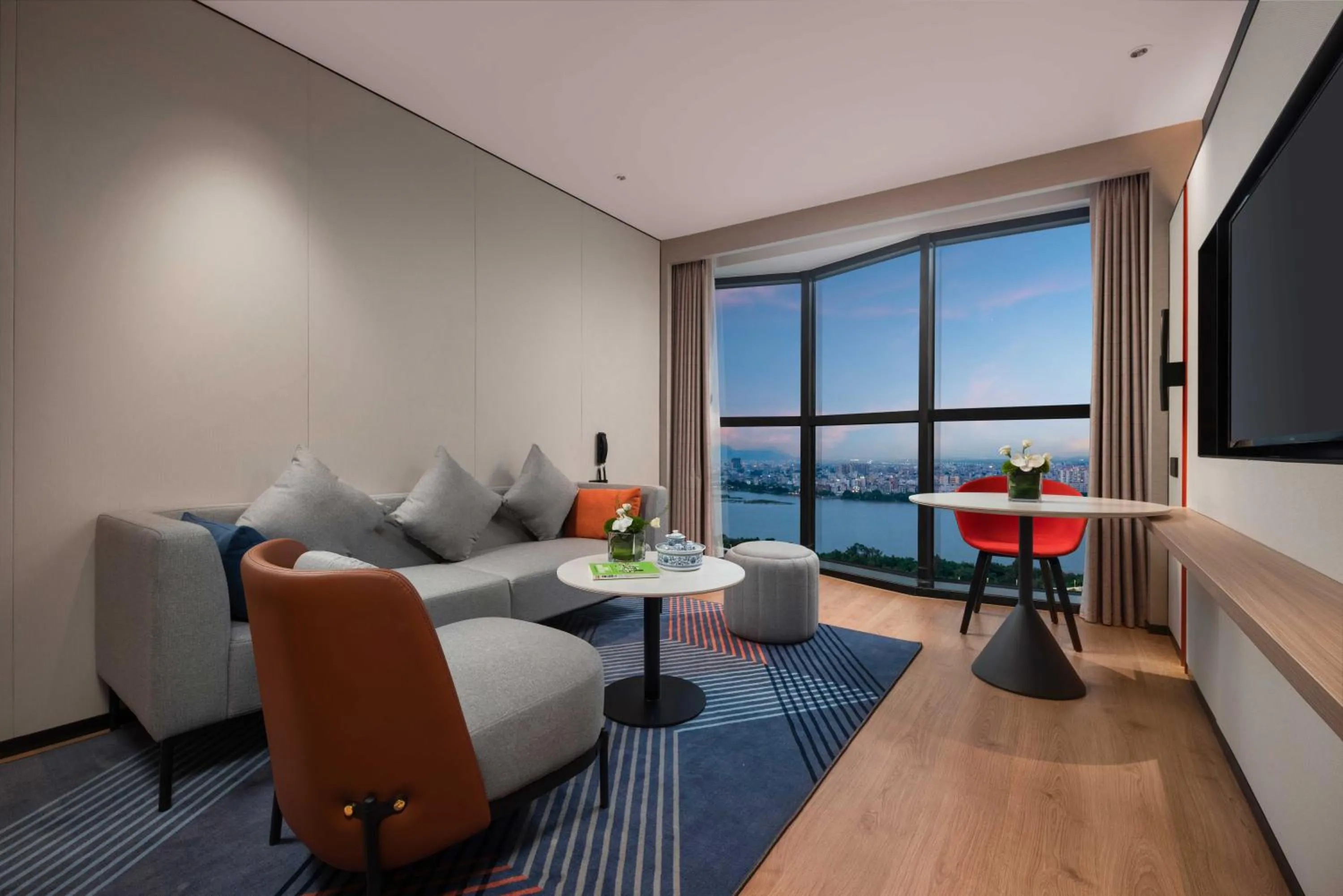 Living room in Holiday Inn Express Shantou Chenghai