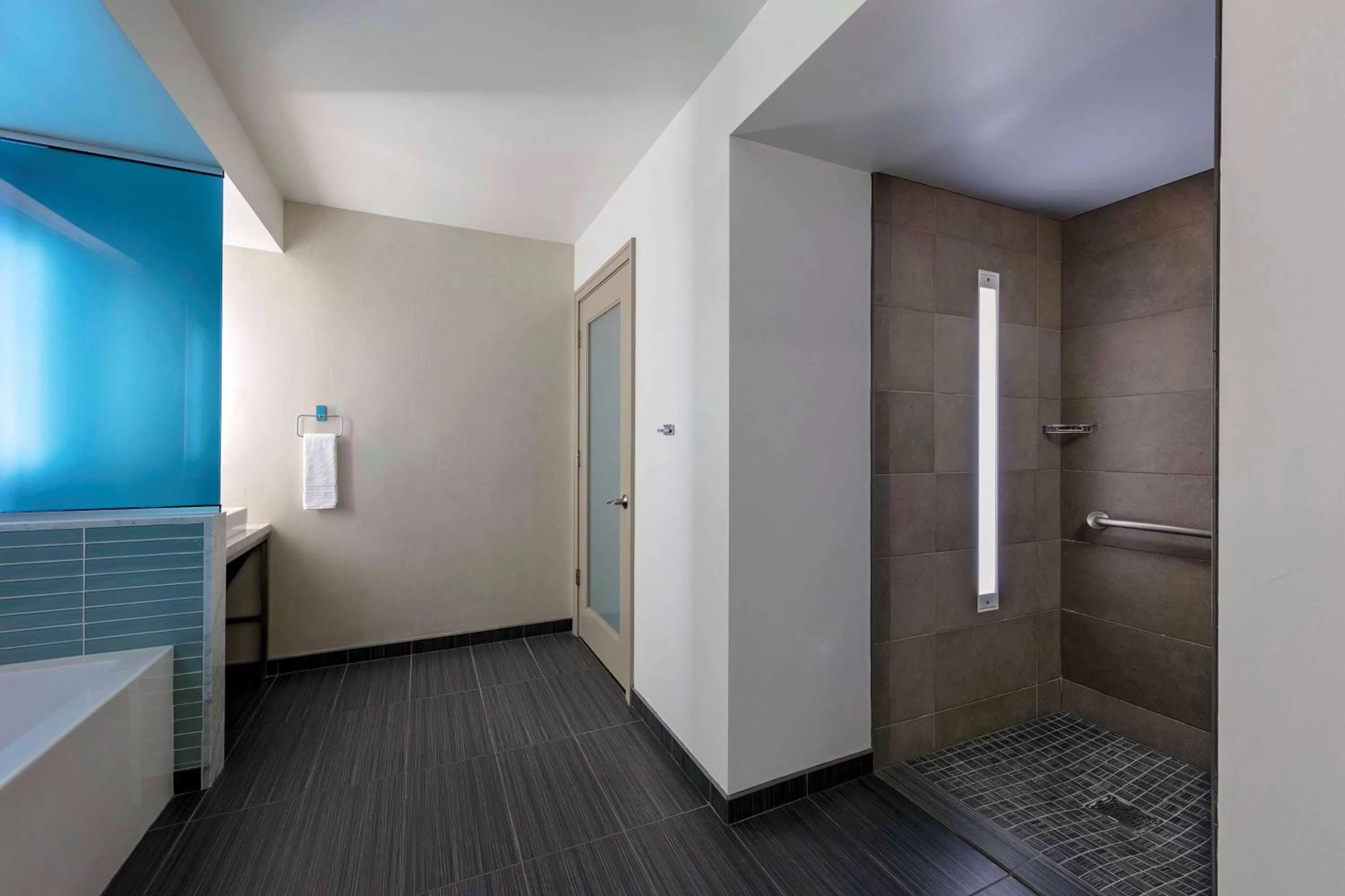 Bathroom in The Royal Sonesta Chicago Downtown