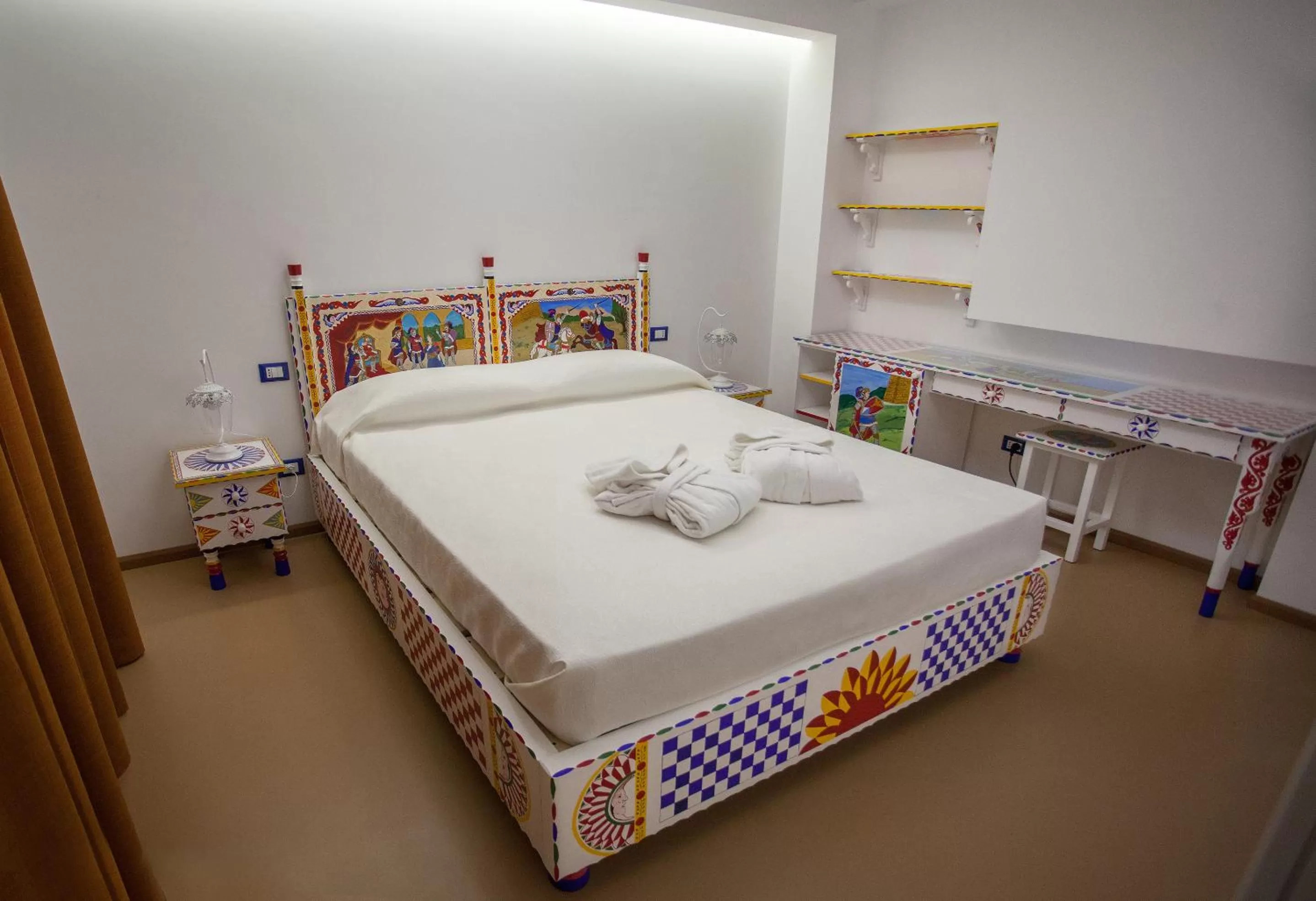 Photo of the whole room, Bed in Tra Le Braccia di Morfeo