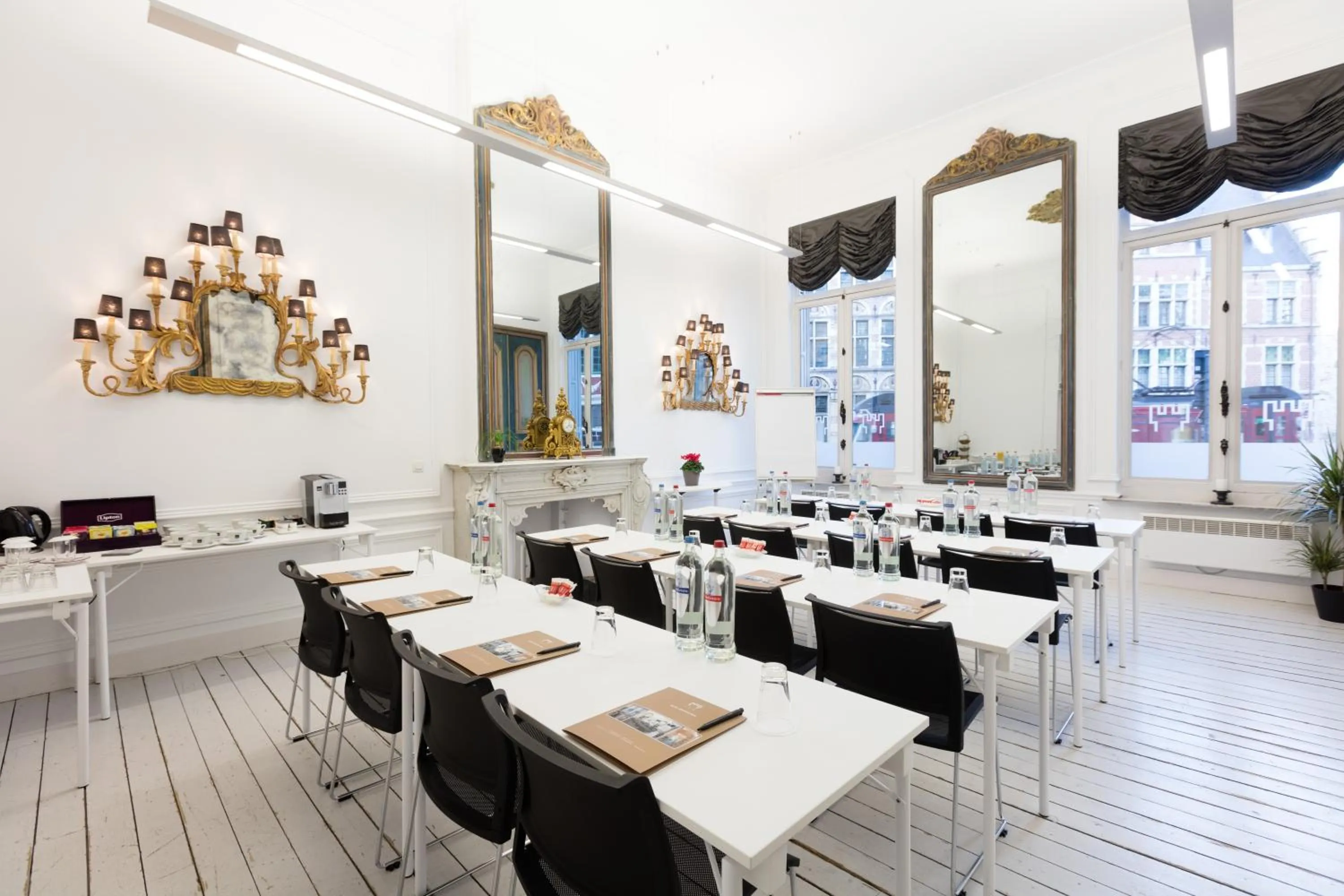 Meeting/conference room in Hotel Gravensteen