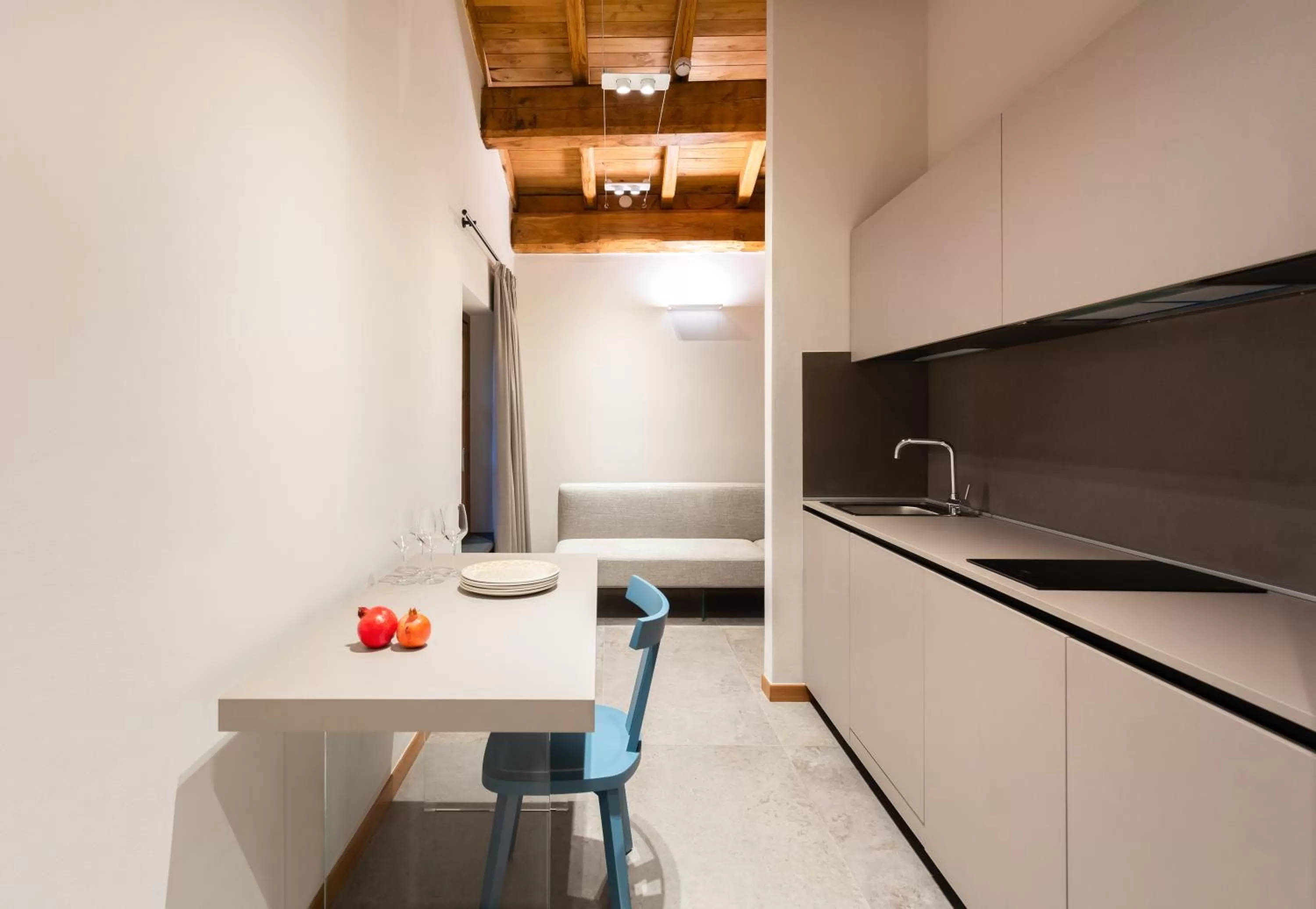 Kitchen or kitchenette in Antico Borgo Molino 7cento vicino ai Giardini di Ninfa