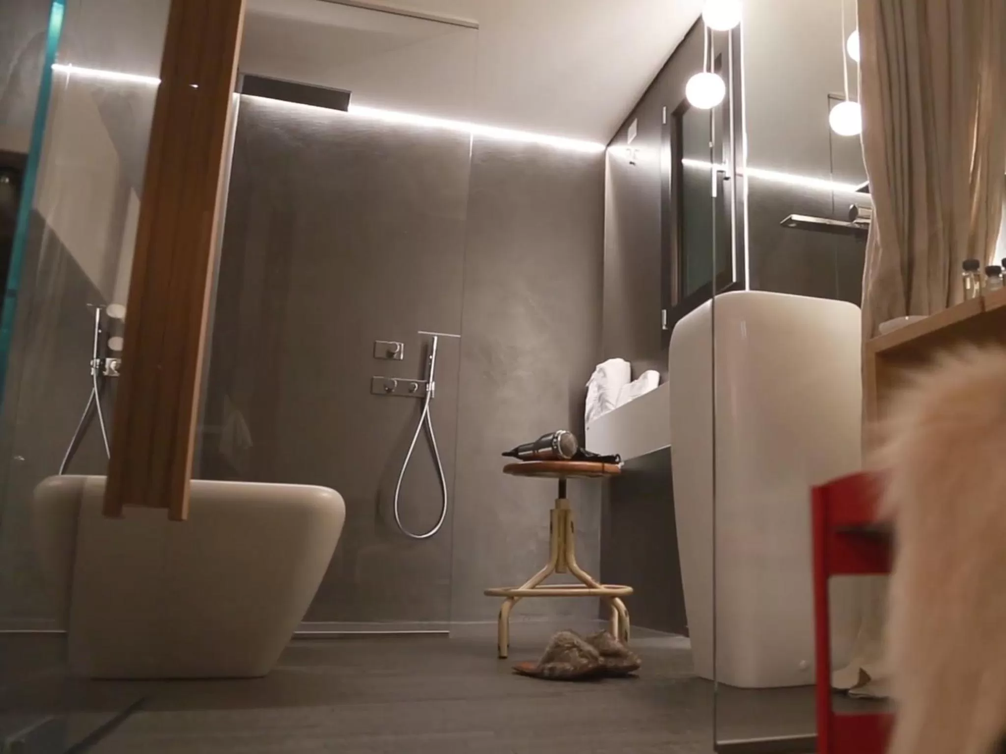 Shower in Locanda Black and White Sondrio