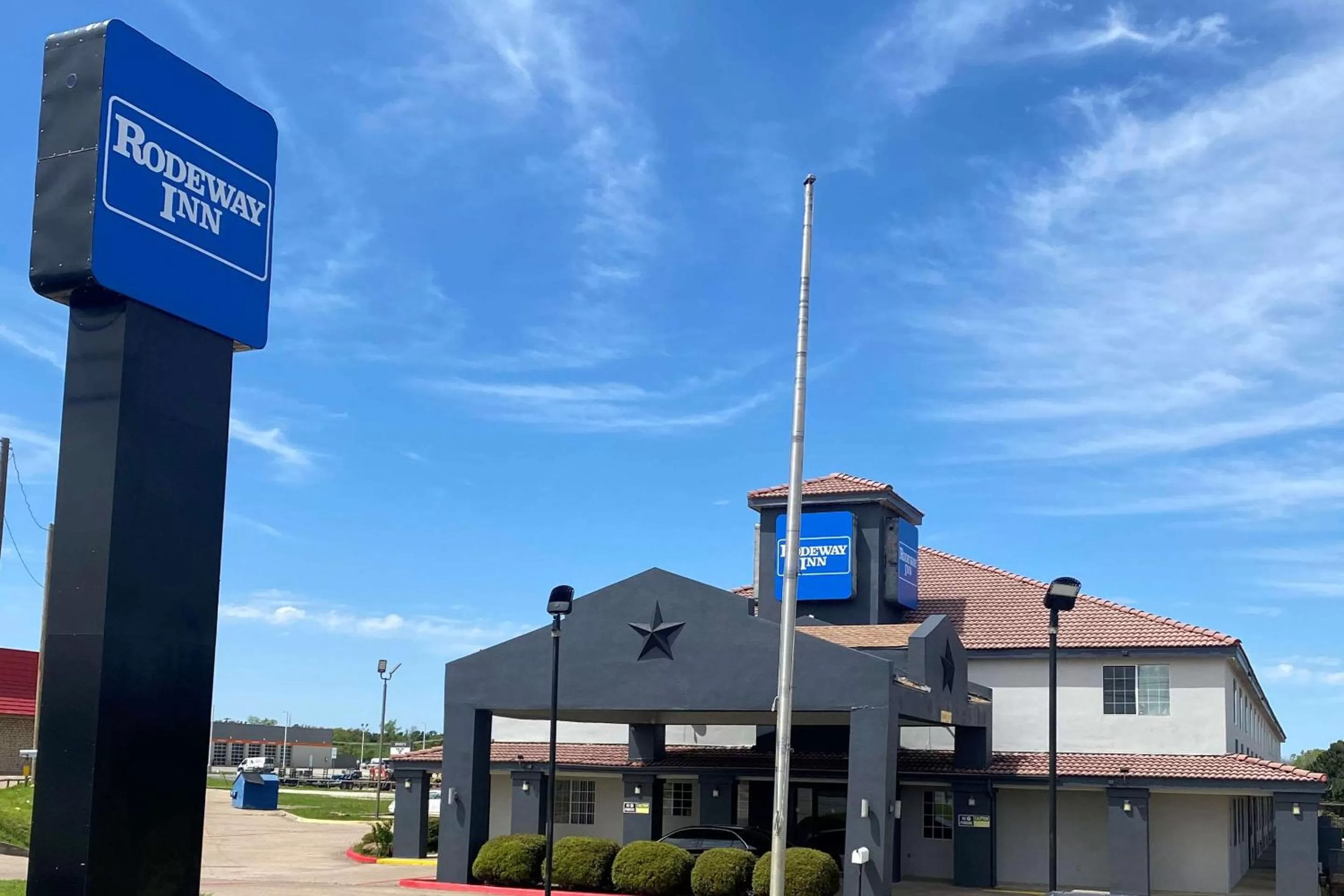 Property building in Rodeway Inn