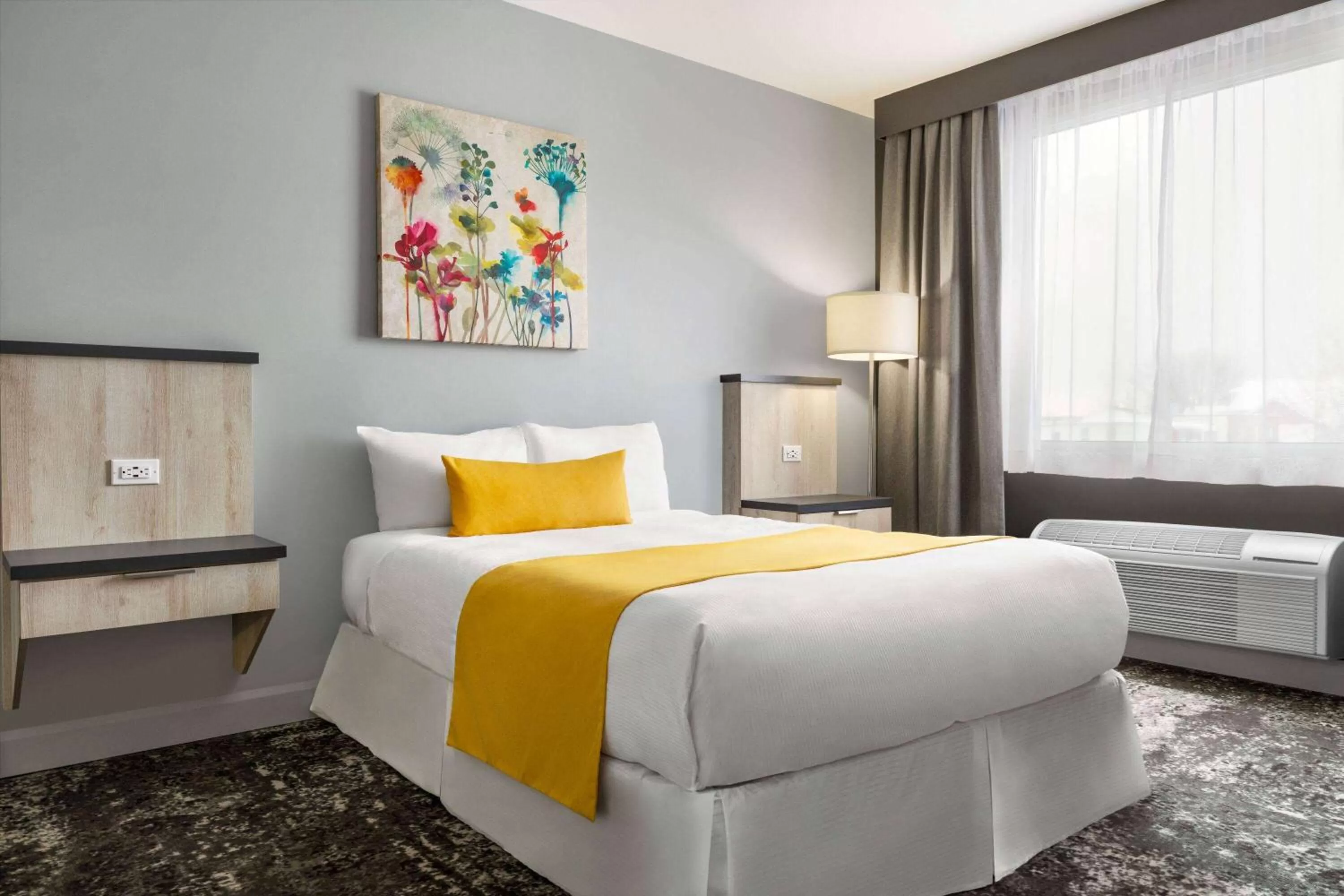 Photo of the whole room, Bed in Travelodge by Wyndham Alma