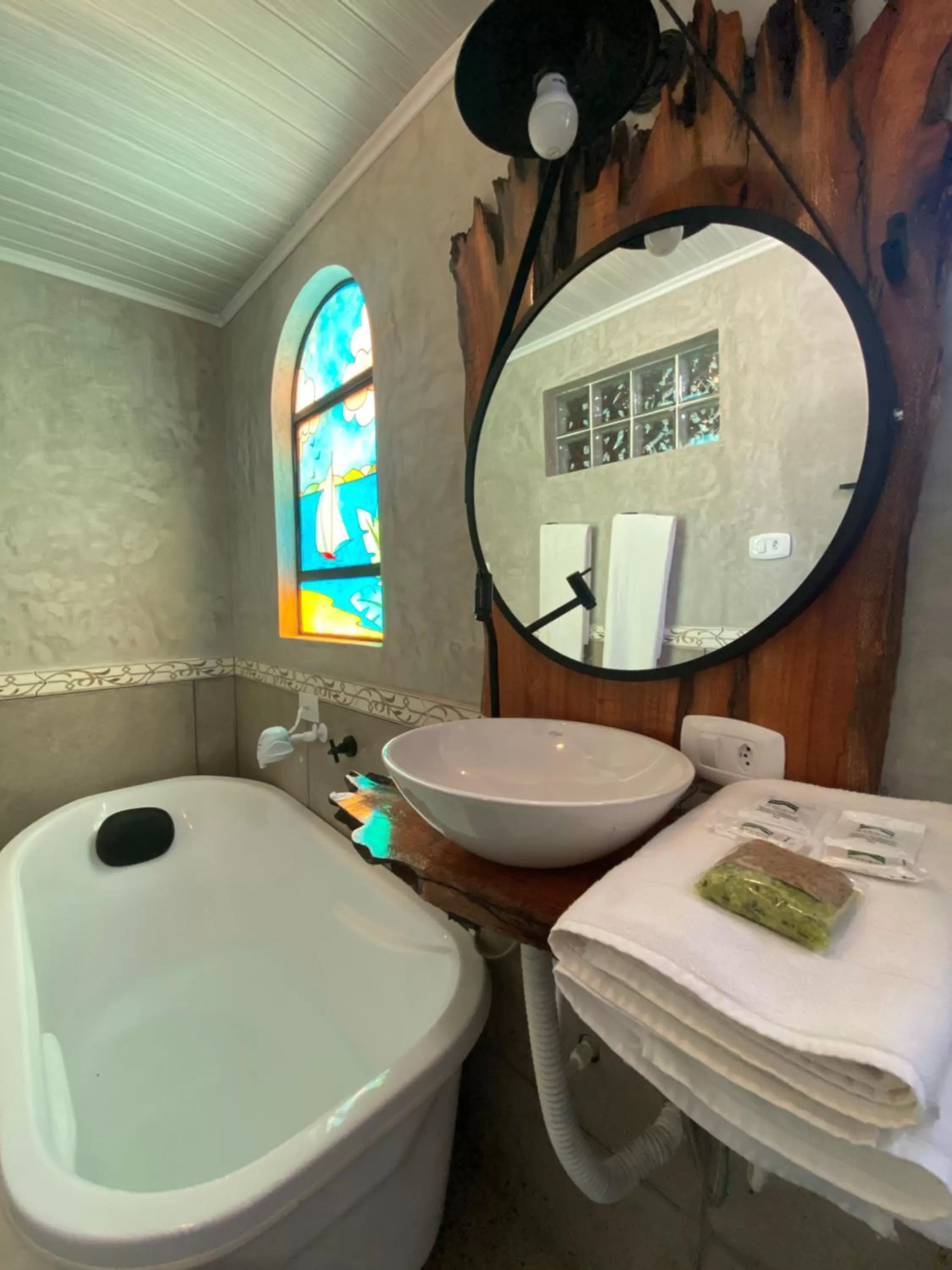Bathroom in Queiroz Palace Hotel