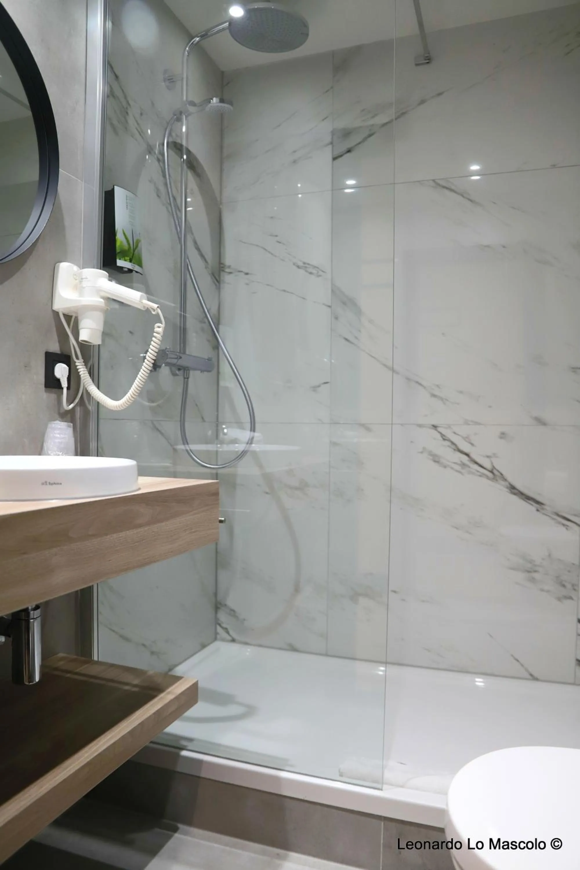 Shower, Bathroom in Univers Hotel Liege-Guillemins