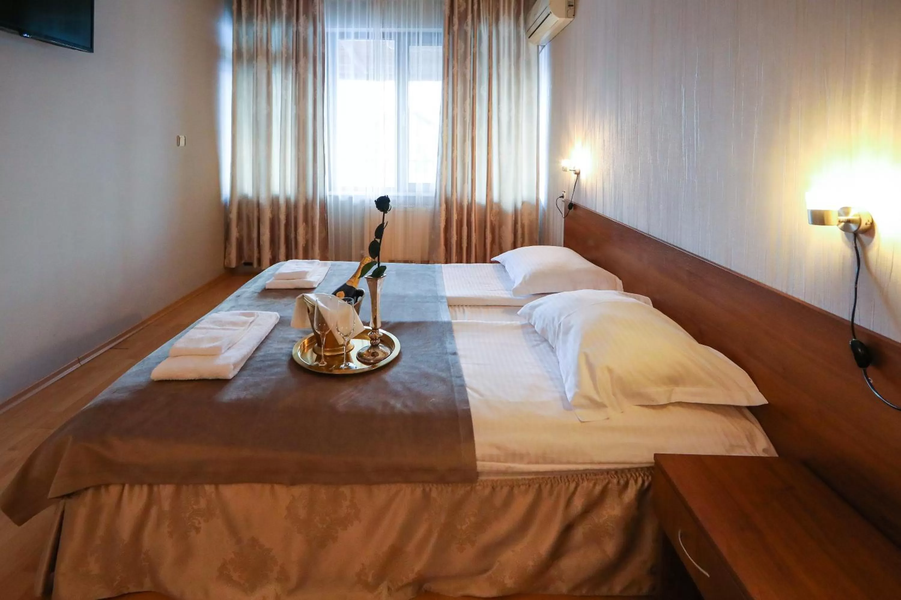 Bed in Complex Baroto