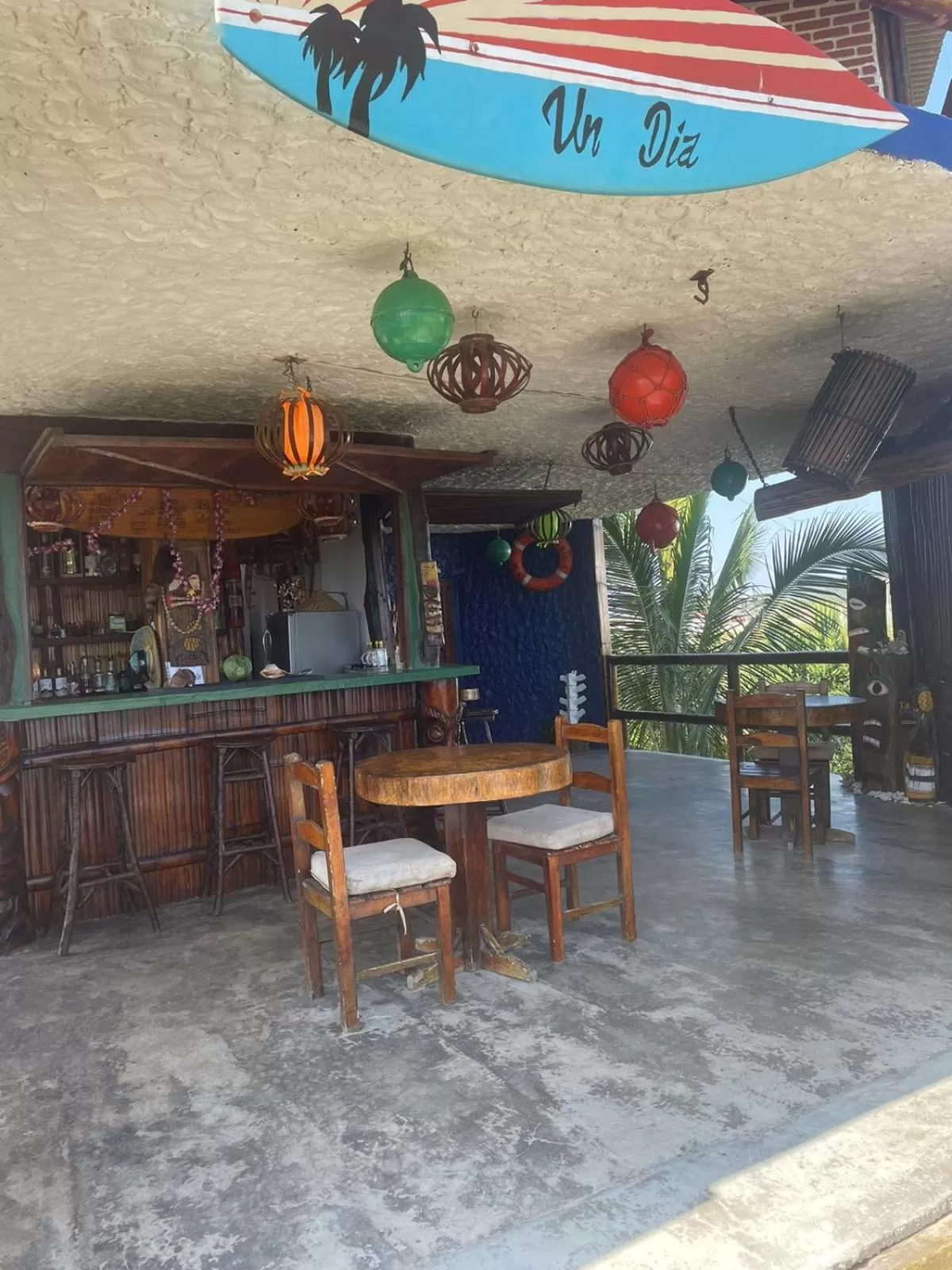 Restaurant/places to eat in Un Dia Boutique Resort