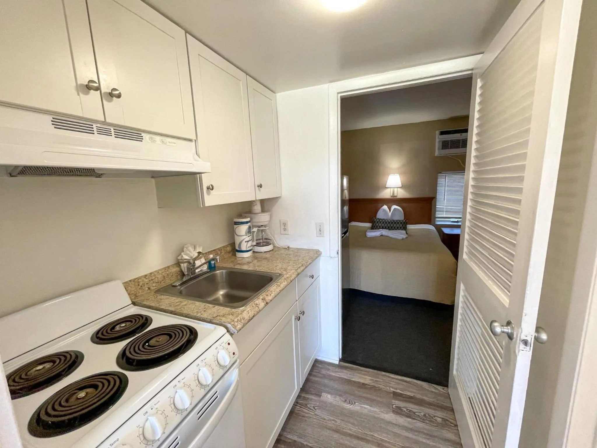 Oceanfront Viking Motel