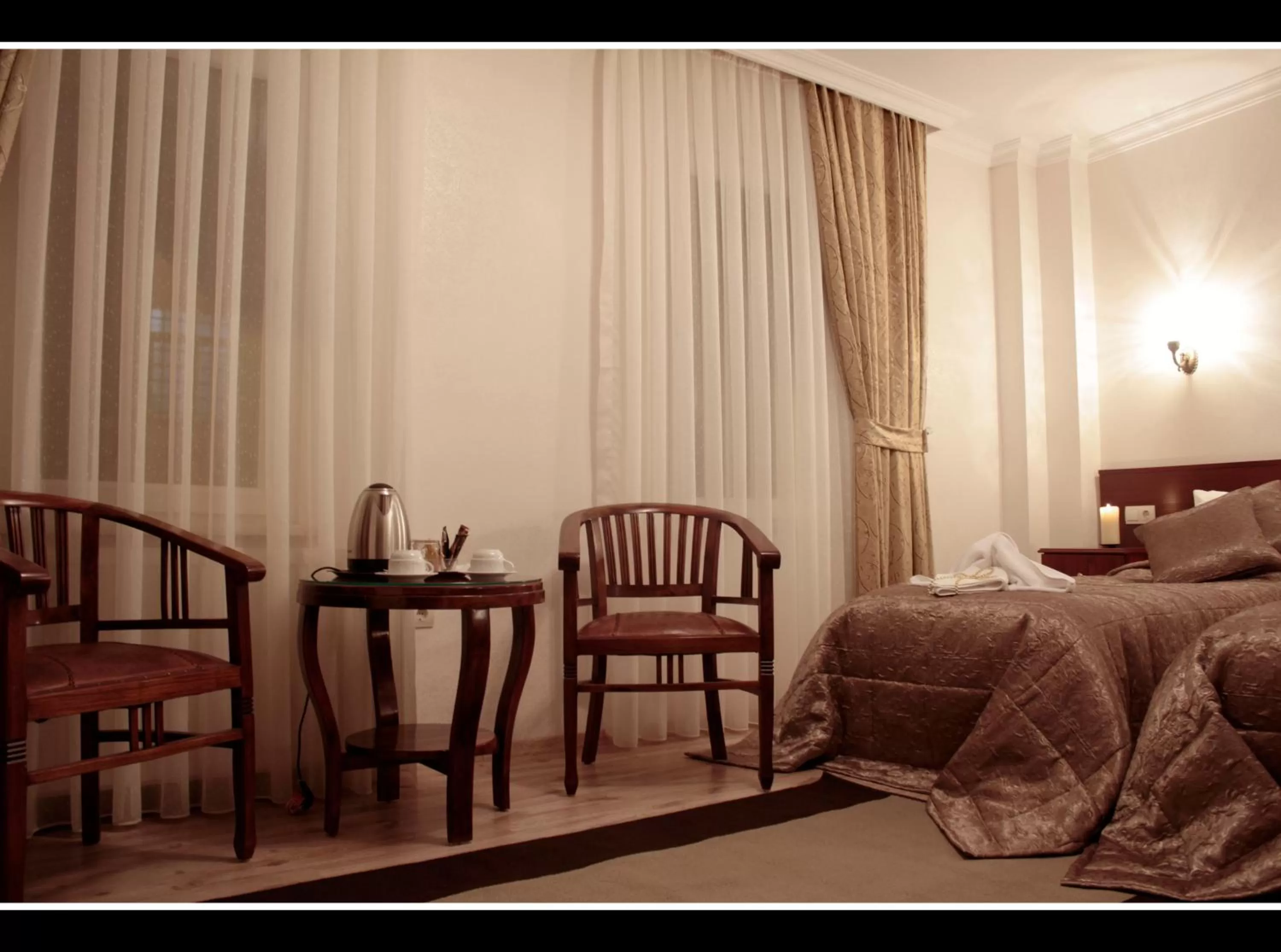 Photo of the whole room, Bed in Sultanahmet Cesme Hotel