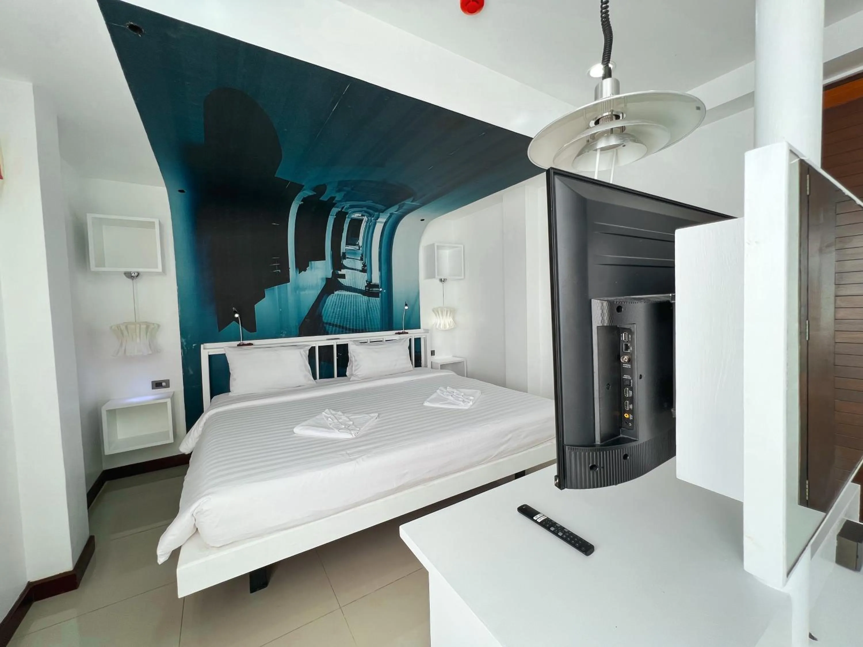 Bed in The Color Kata