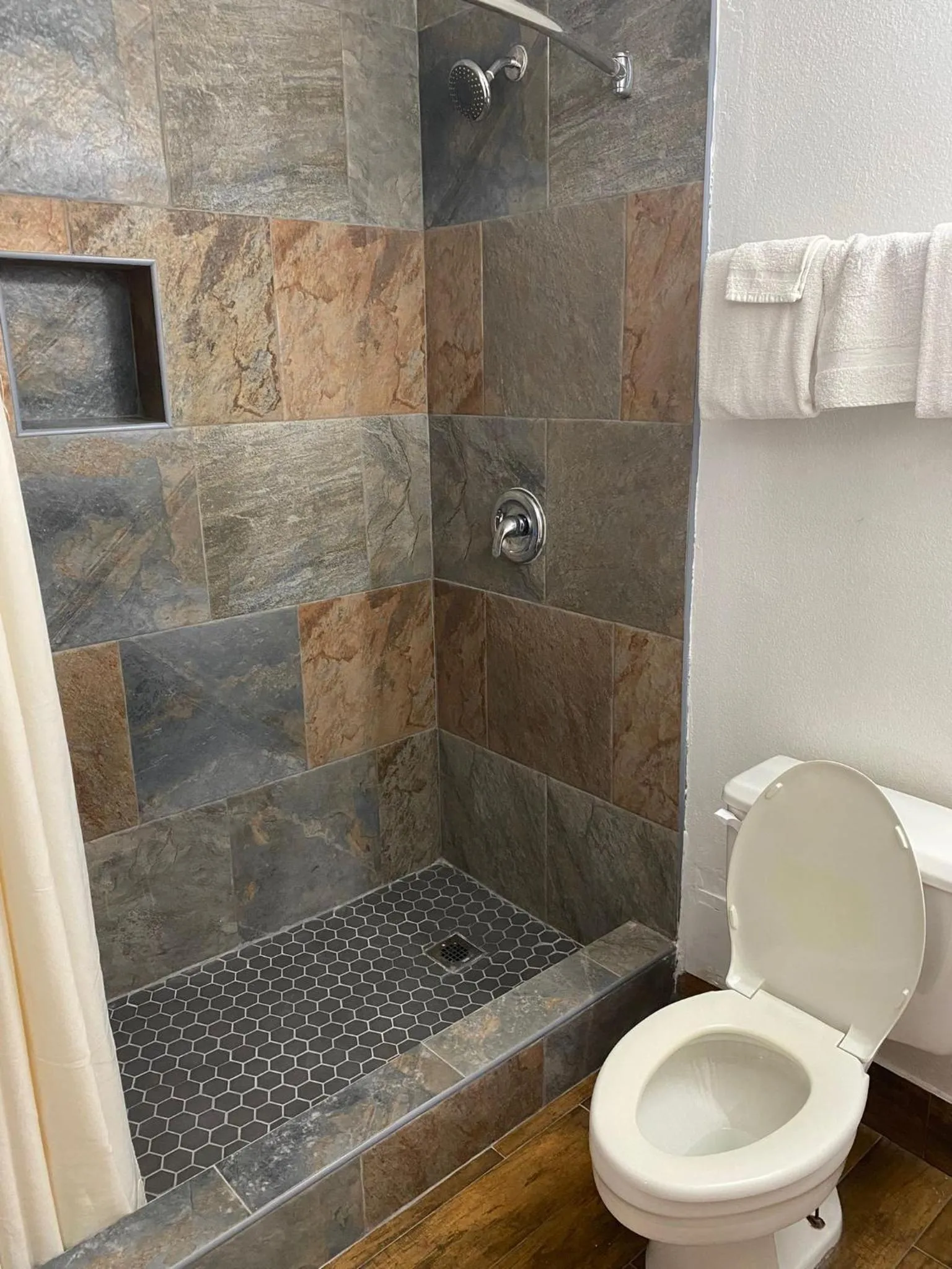 Texas Inn and Suites Raymondville