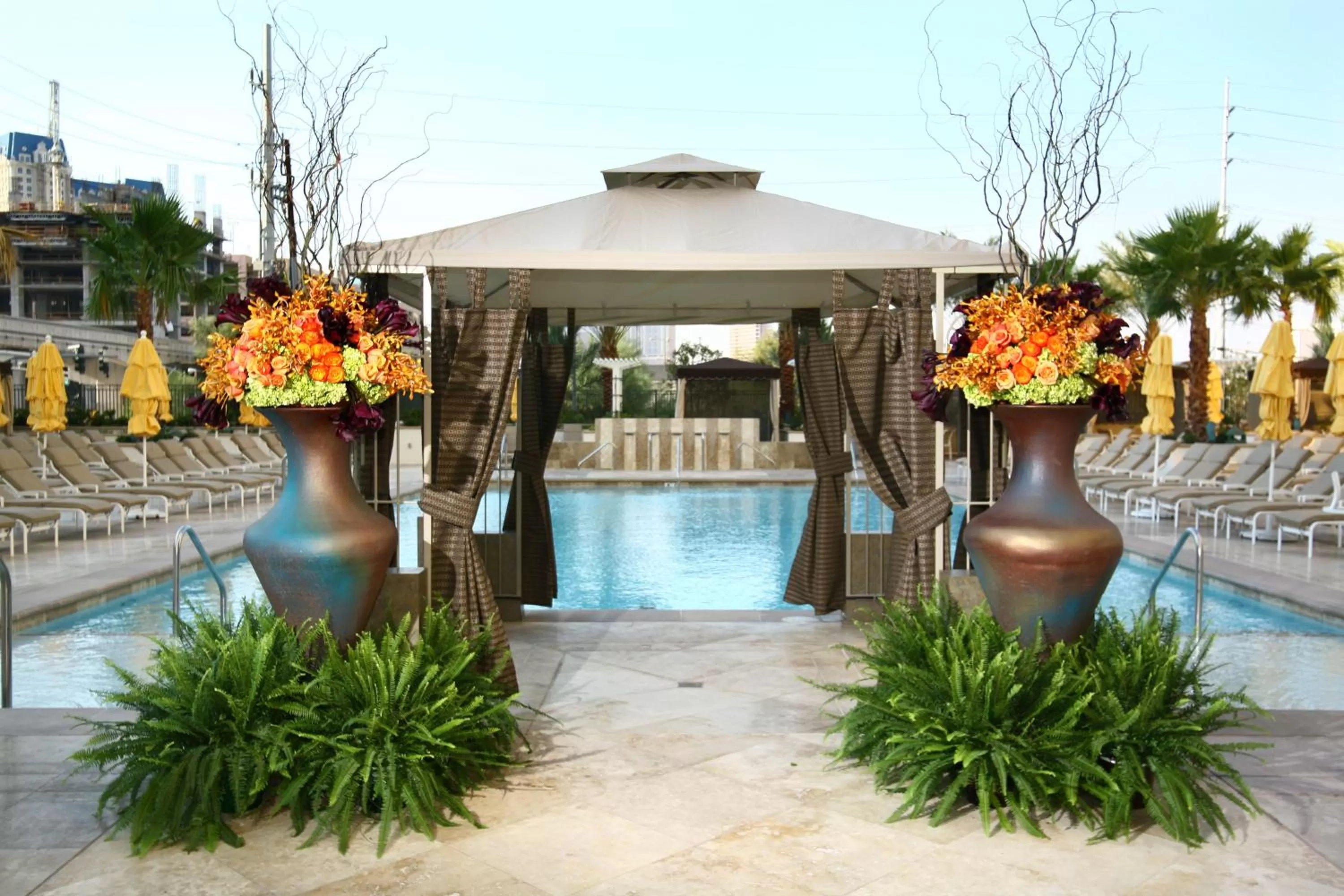 Swimming pool in Luxury Suites International at The Signature