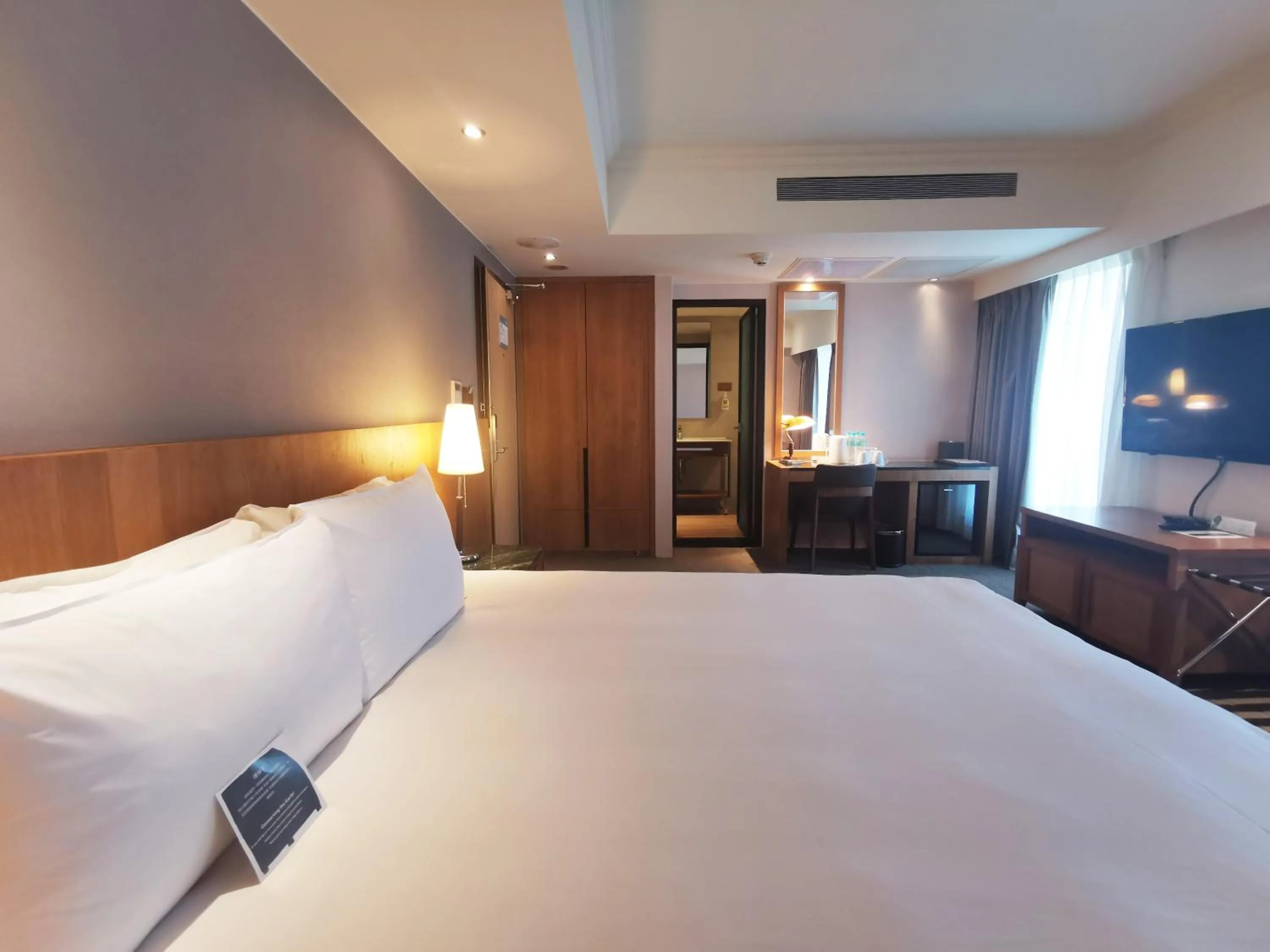 Photo of the whole room, Bed in Azure Hotel