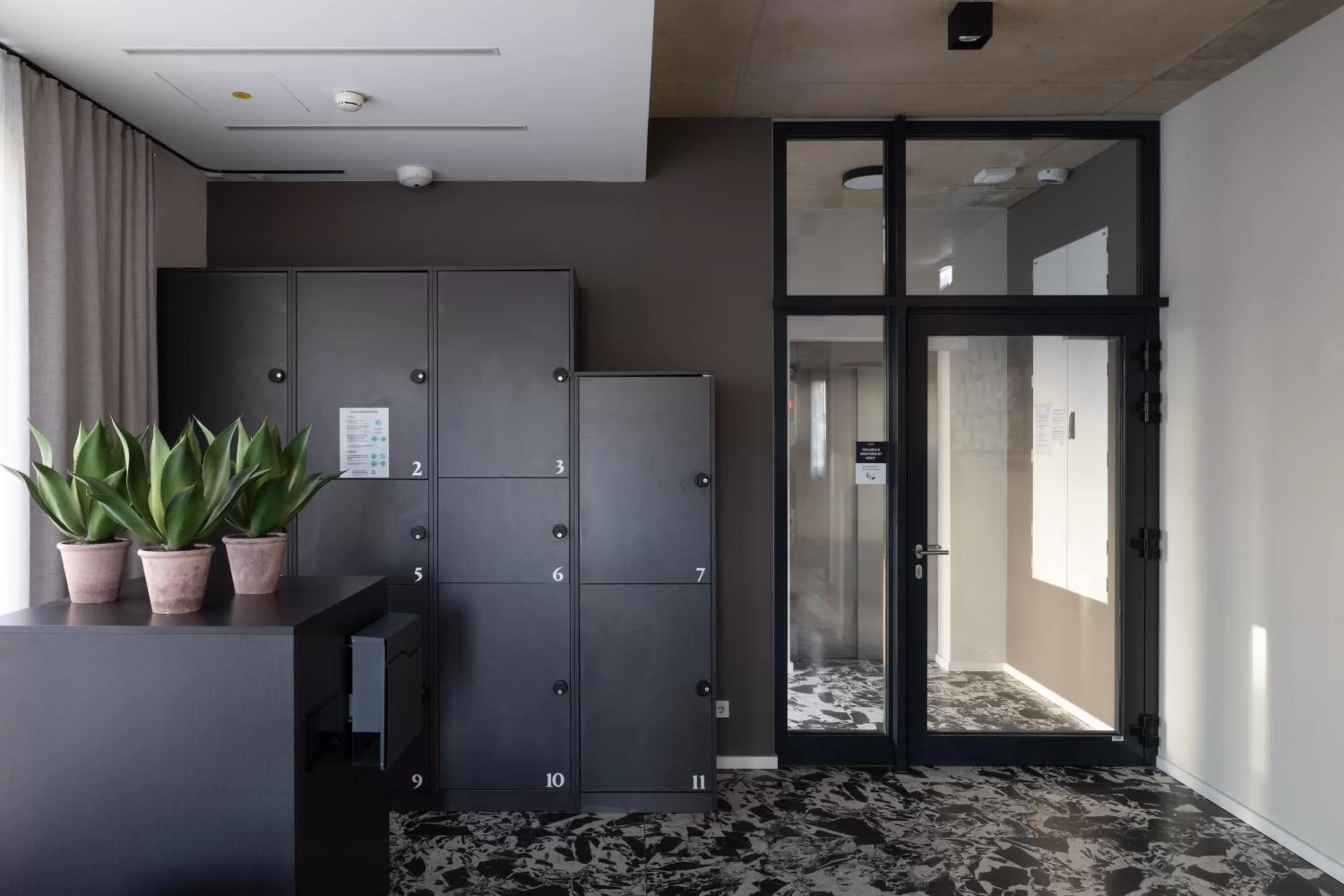 microwave in Numa Munich Stark