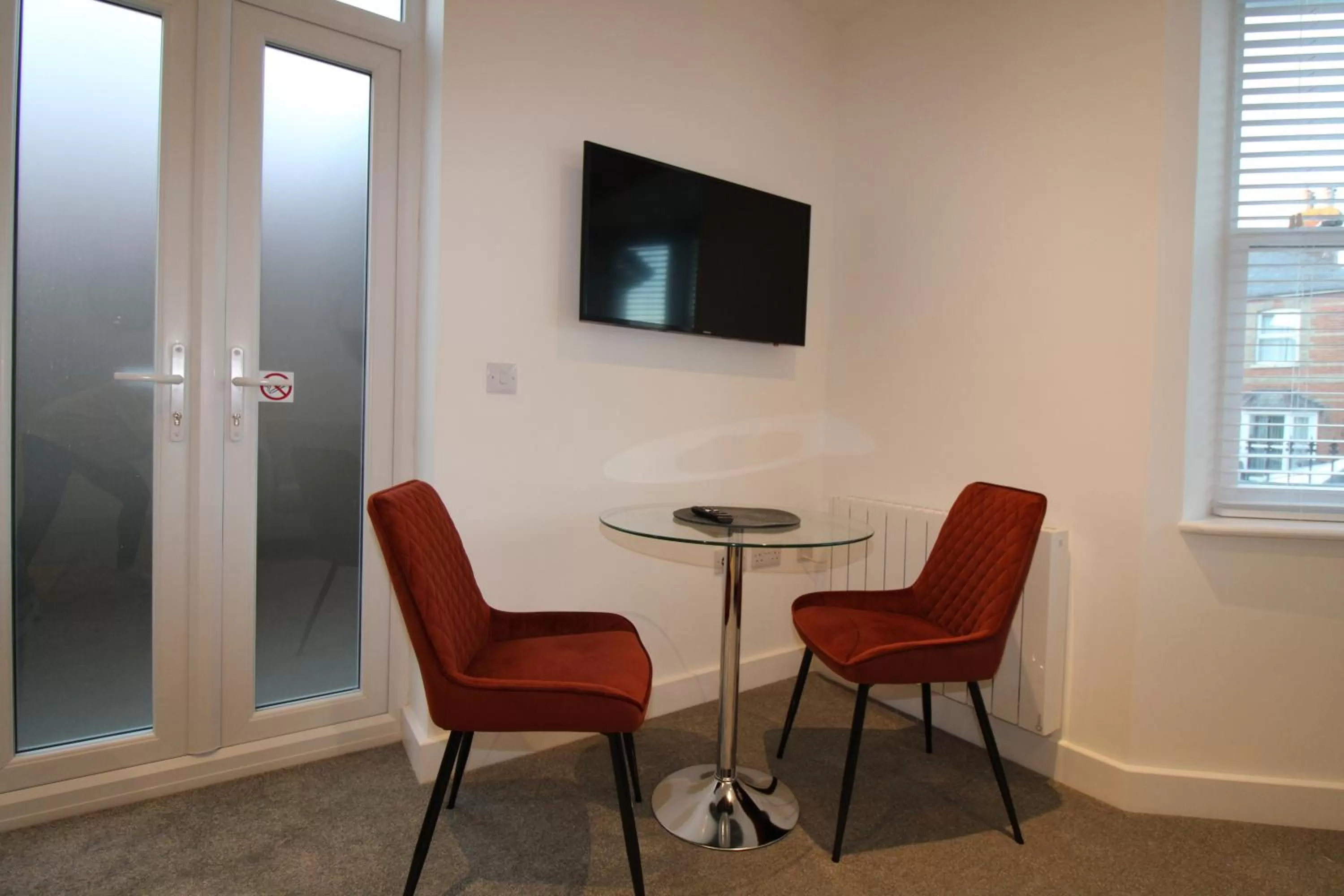 TV/Entertainment Center in No 10 @Short Stays