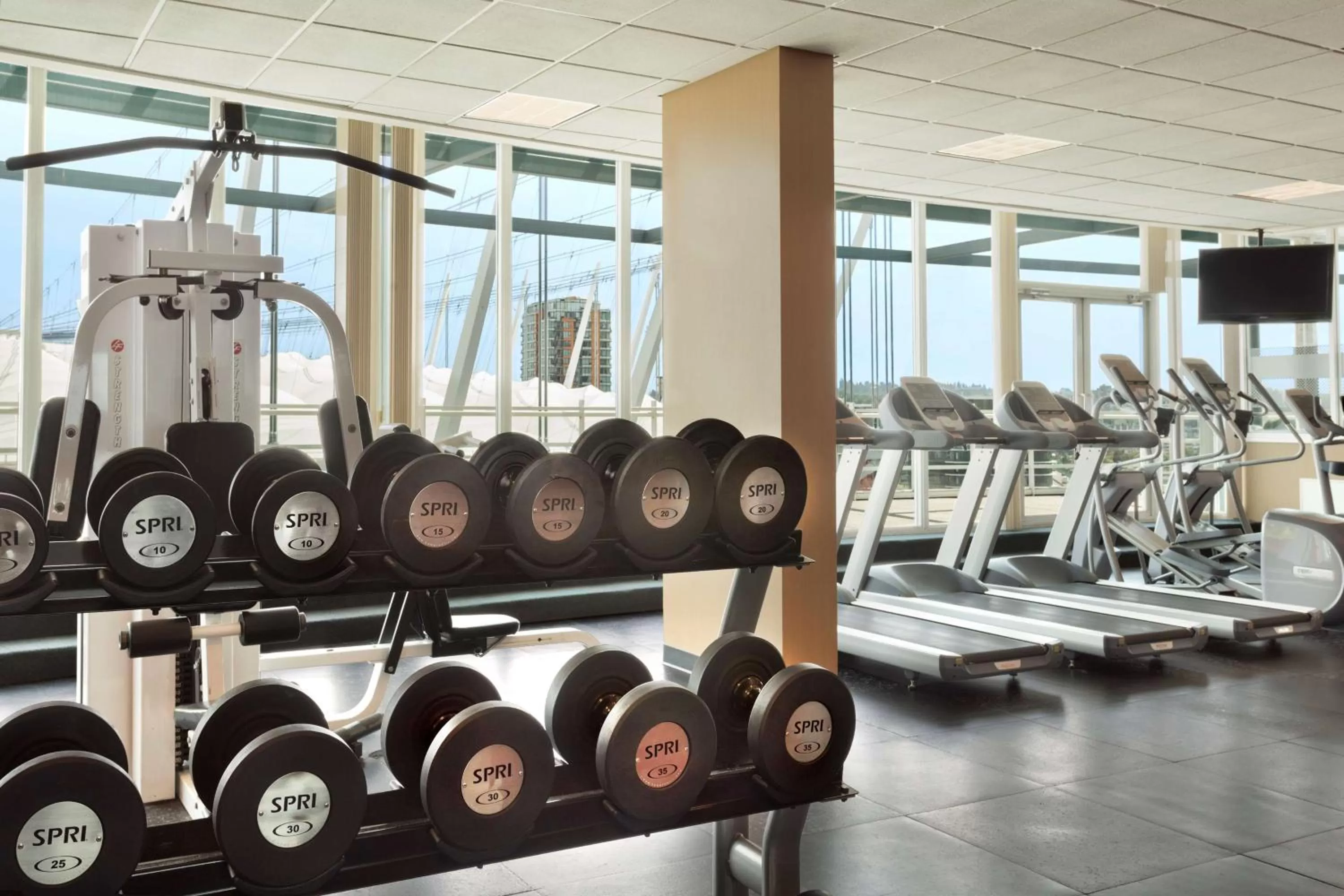 Fitness centre/facilities in Hampton Inn & Suites, by Hilton - Vancouver Downtown