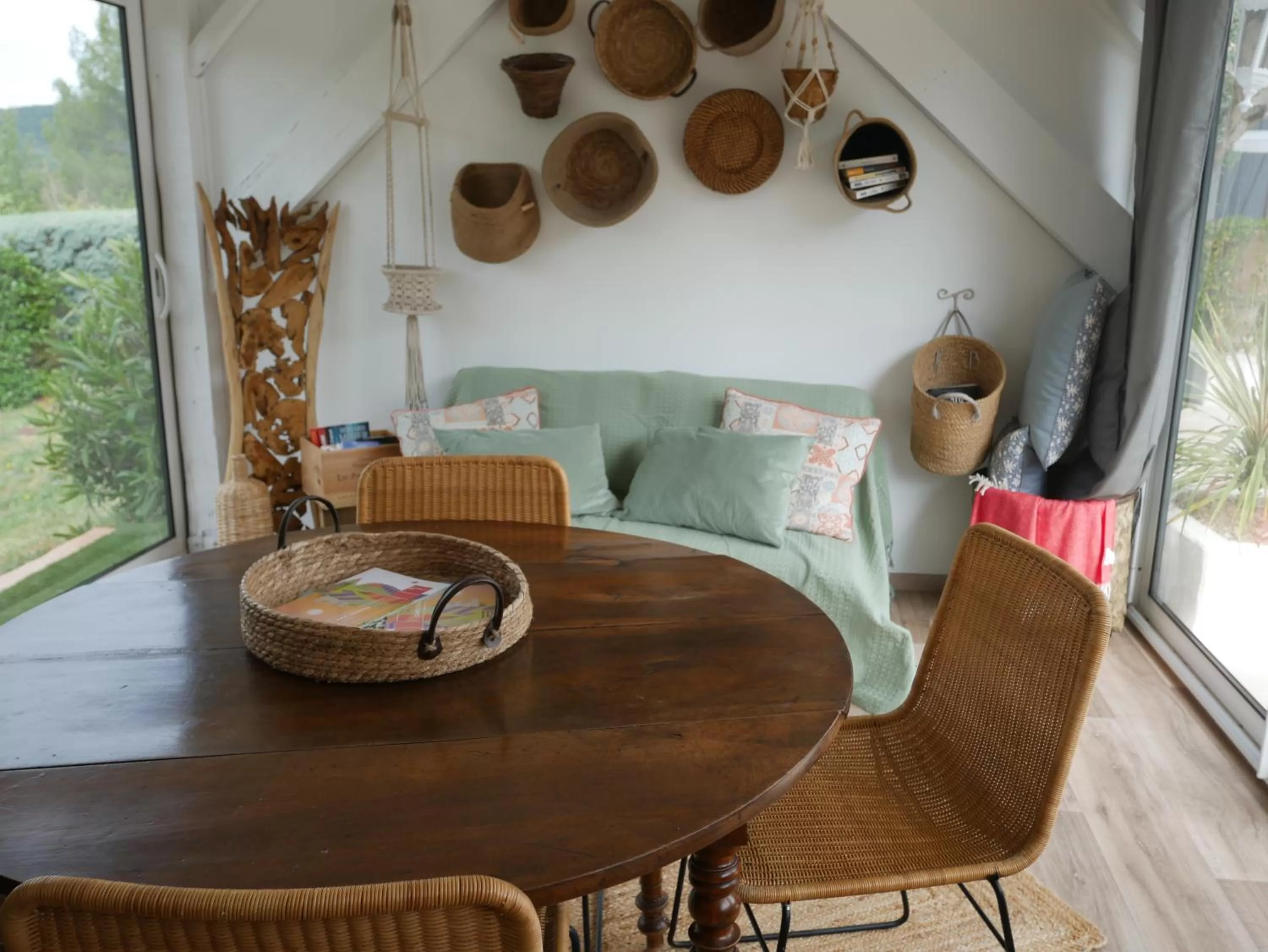 Spring in La Bastide du Mûrier