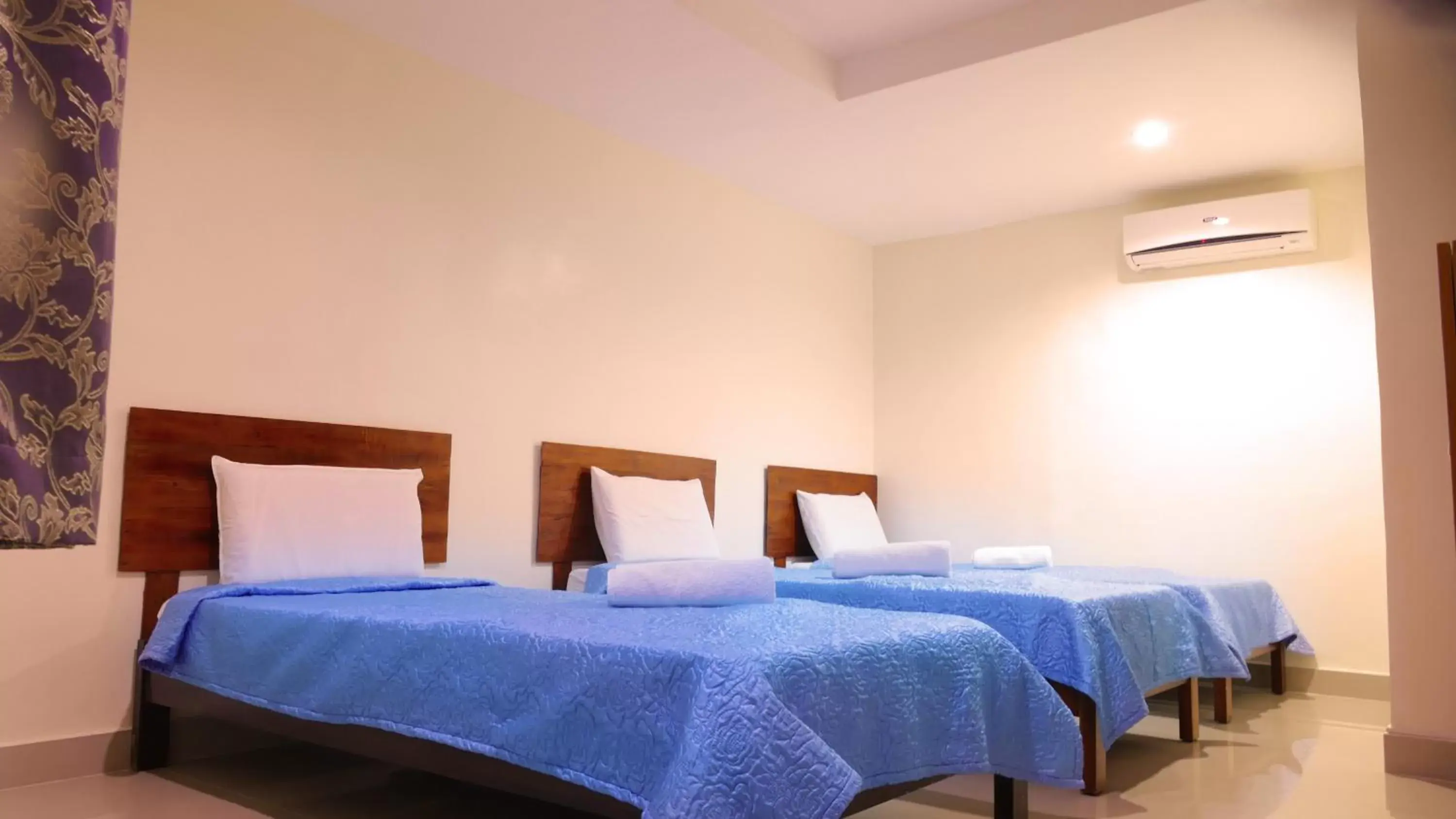 Deluxe Triple Room in CounTess Pension House Deluxe Triple Room in CounTess Pension House