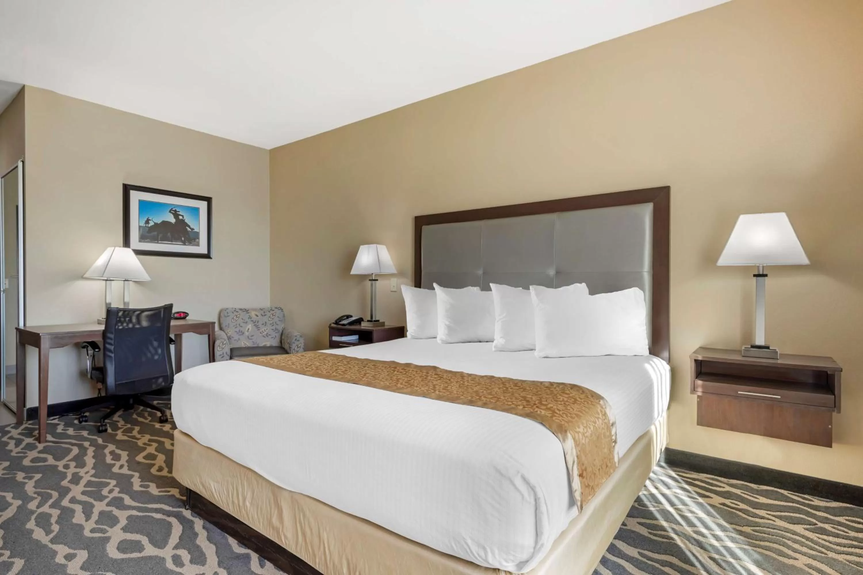 Photo of the whole room, Bed in Best Western Plus Fort Stockton Hotel